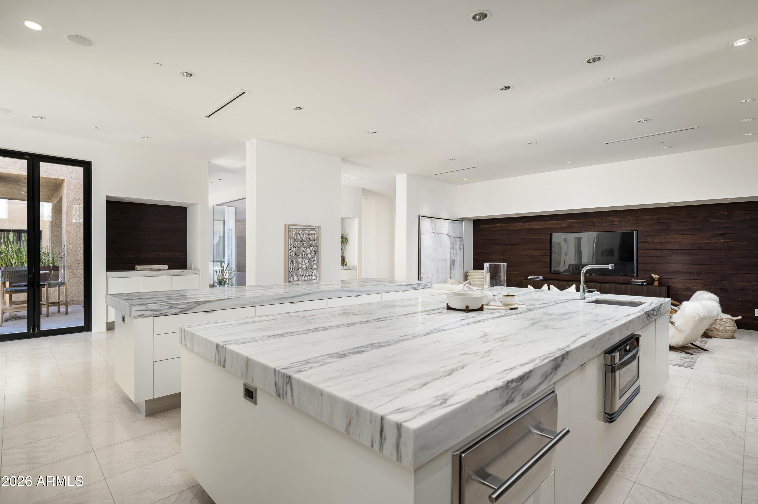 DESERT MOUNTAIN PHASE 1 UNIT 2 LOT 206-335 TR A - Residential