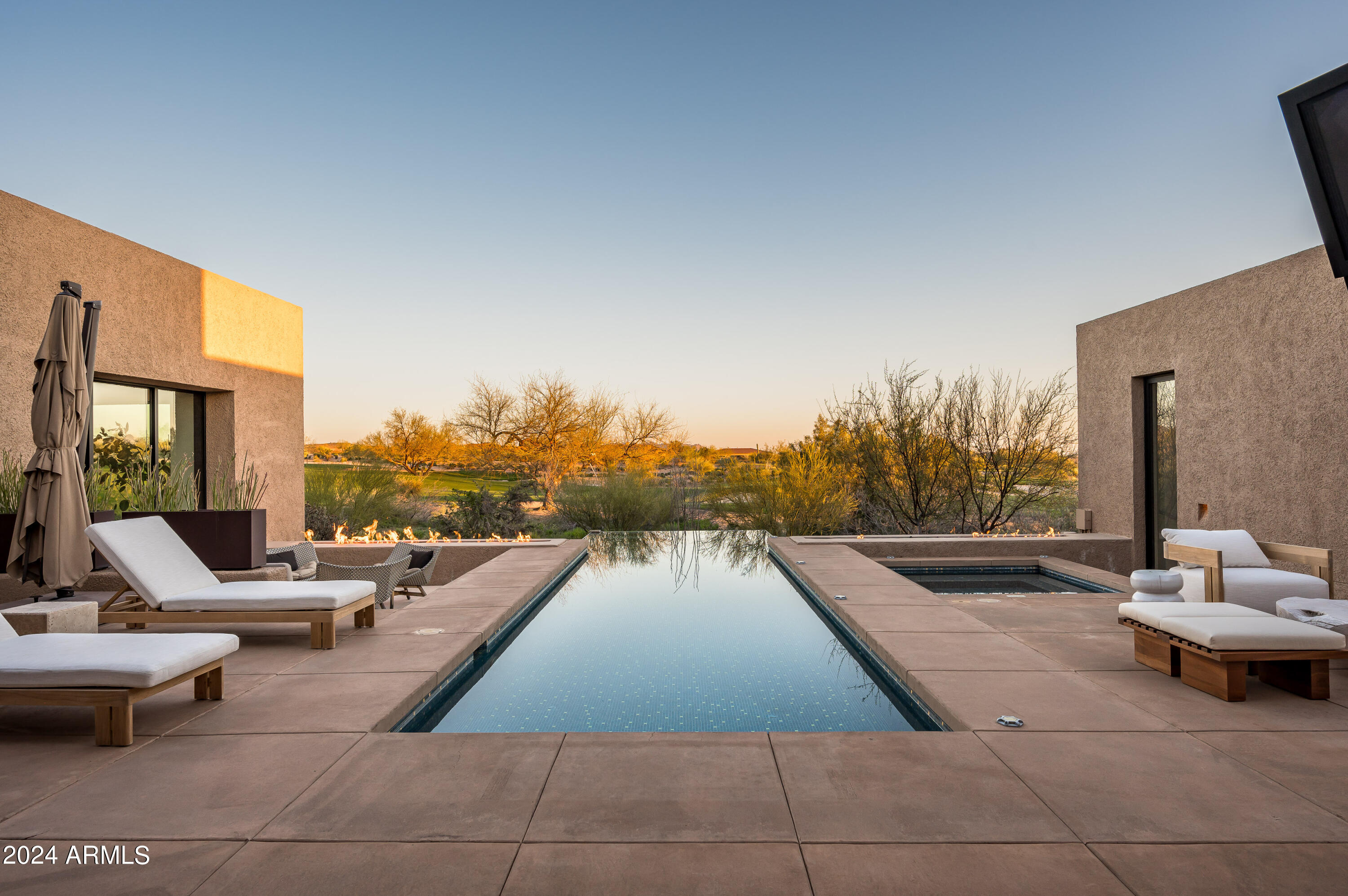 DESERT MOUNTAIN PHASE 1 UNIT 2 LOT 206-335 TR A - Residential