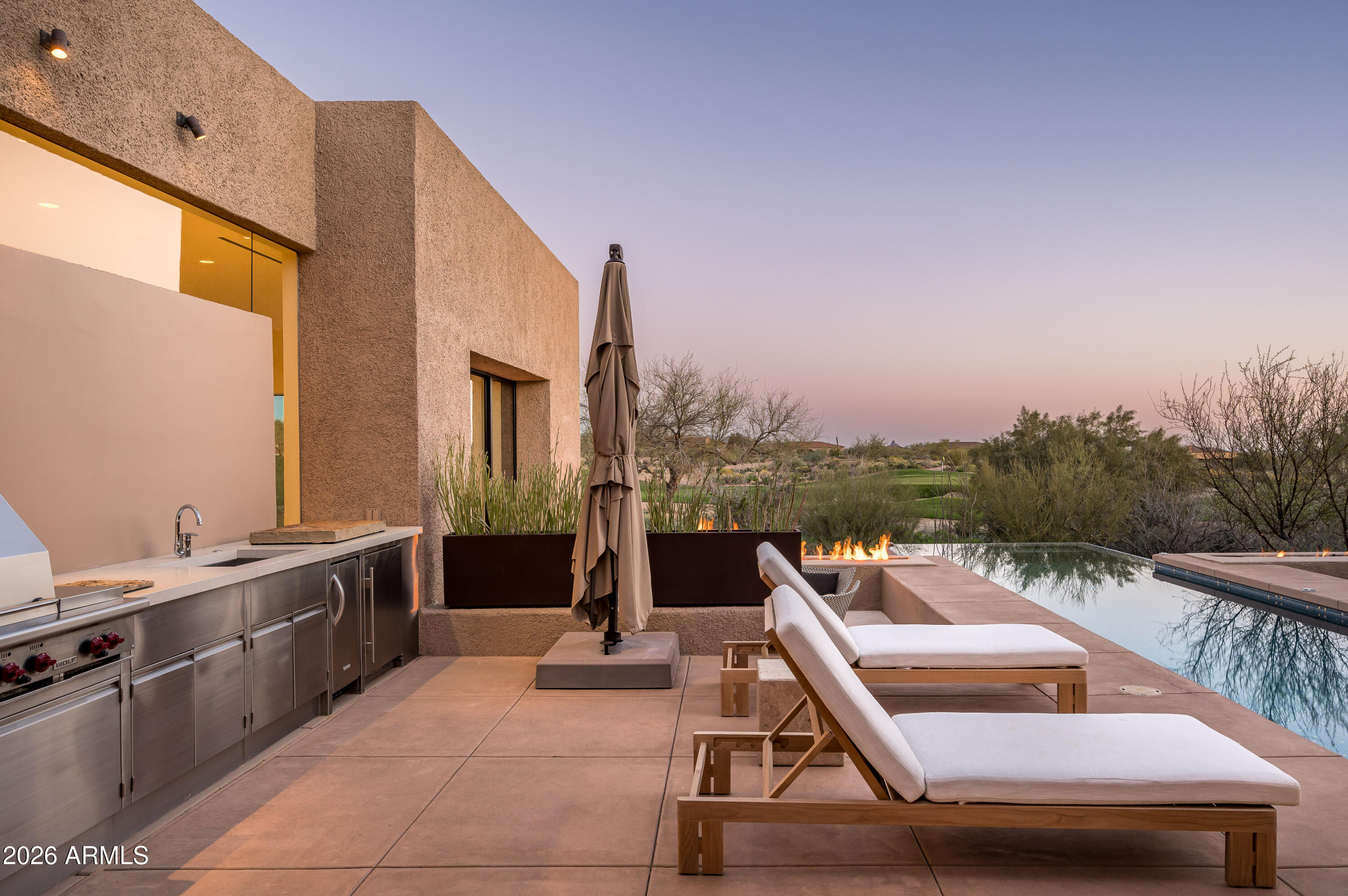 DESERT MOUNTAIN PHASE 1 UNIT 2 LOT 206-335 TR A - Residential