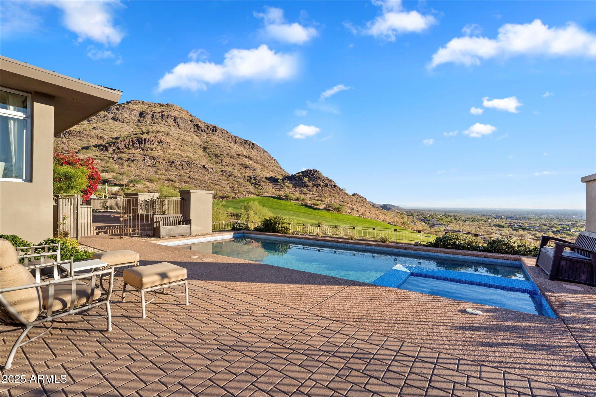 DC RANCH - Residential