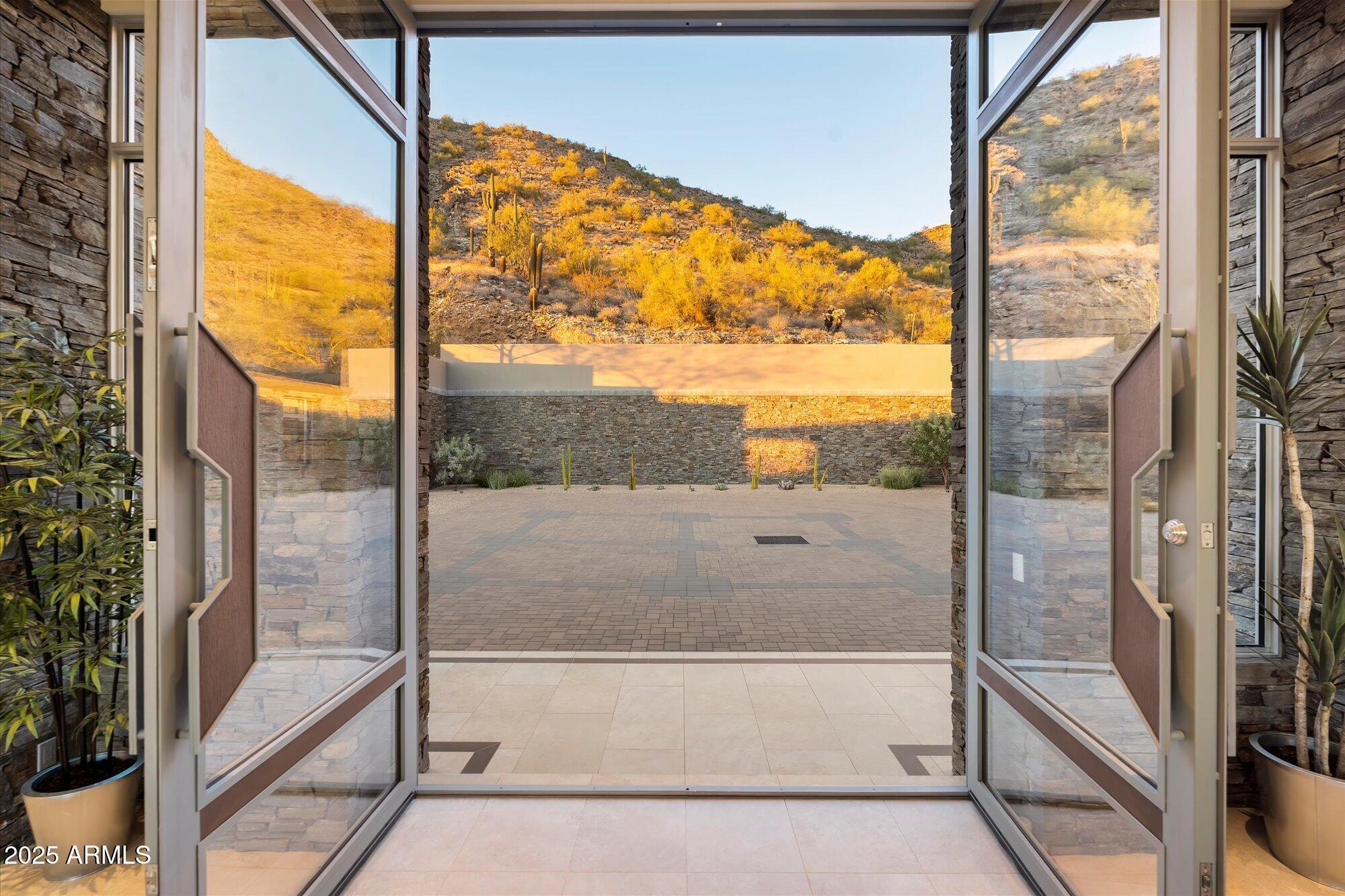 DC RANCH - Residential