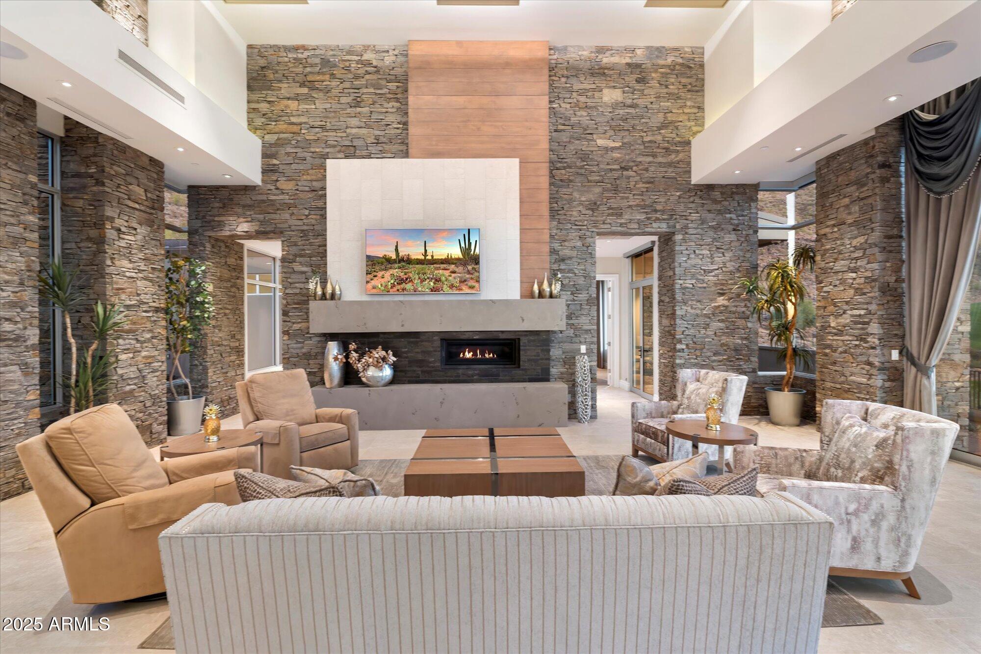 DC RANCH - Residential