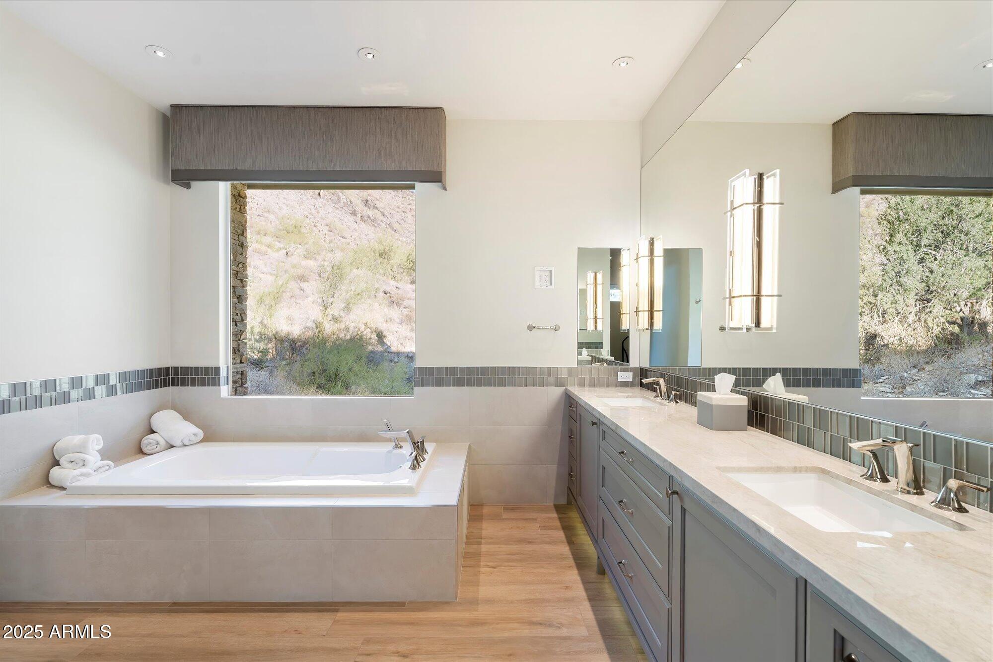 DC RANCH - Residential