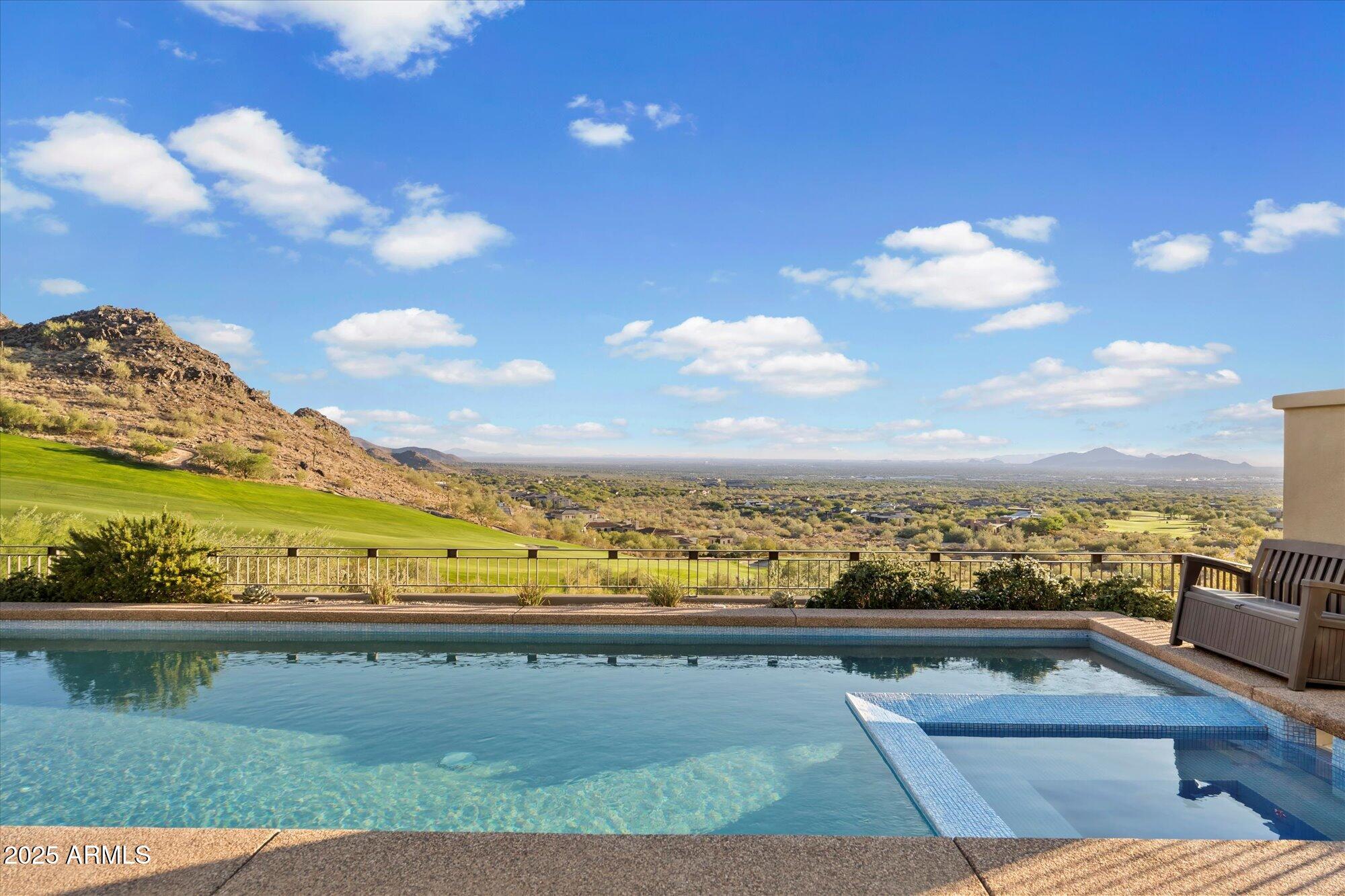DC RANCH - Residential
