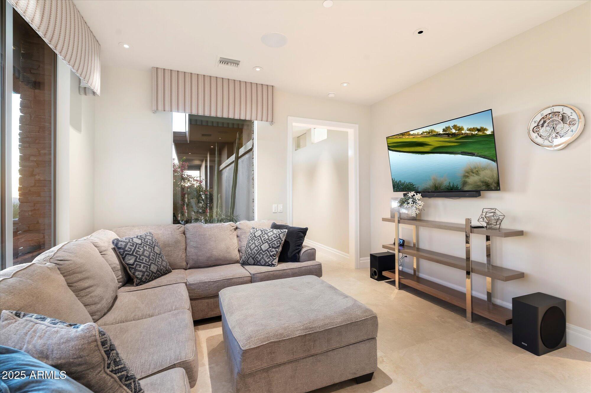 DC RANCH - Residential