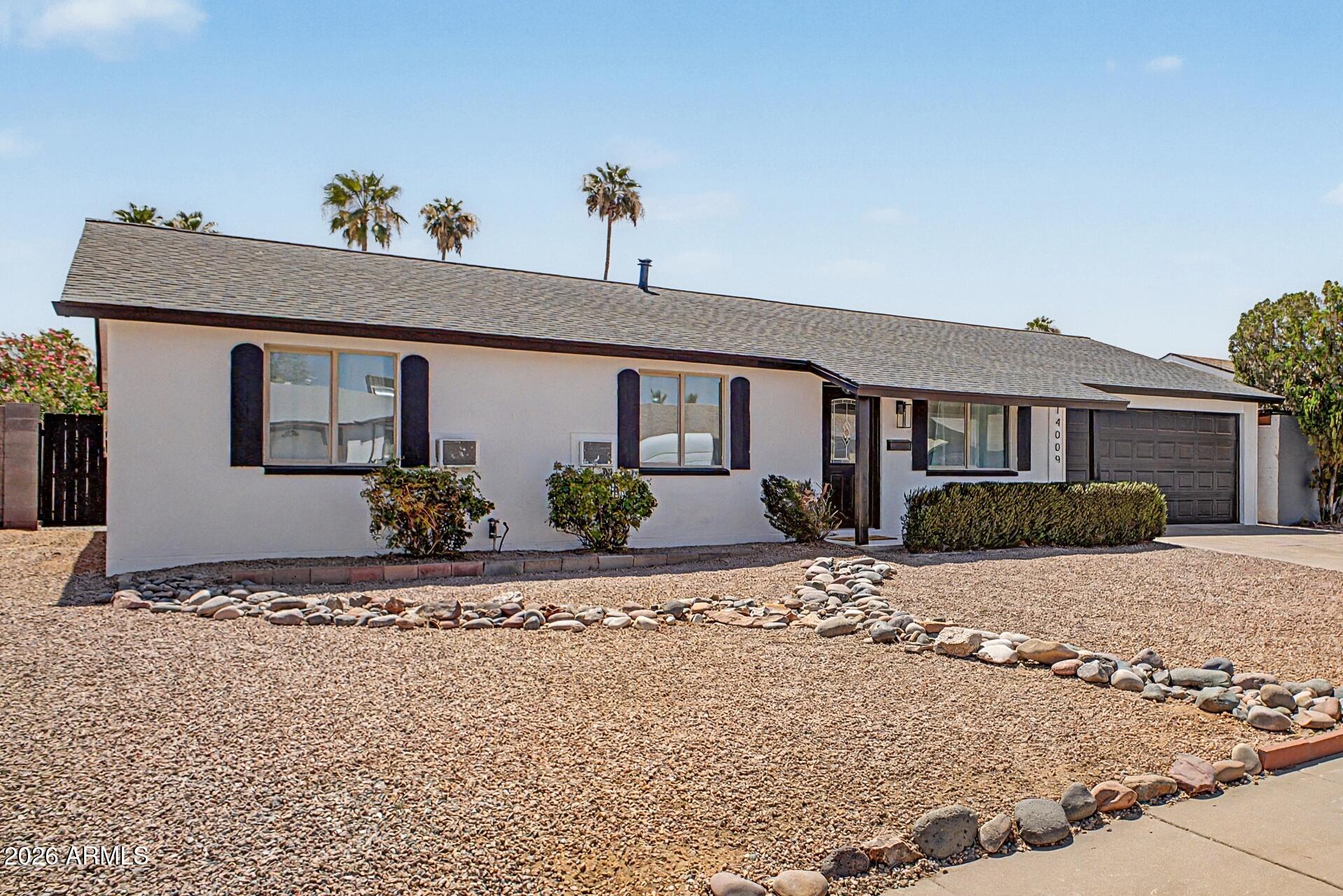 PARADISE VALLEY OASIS NO. 3 - Residential Lease