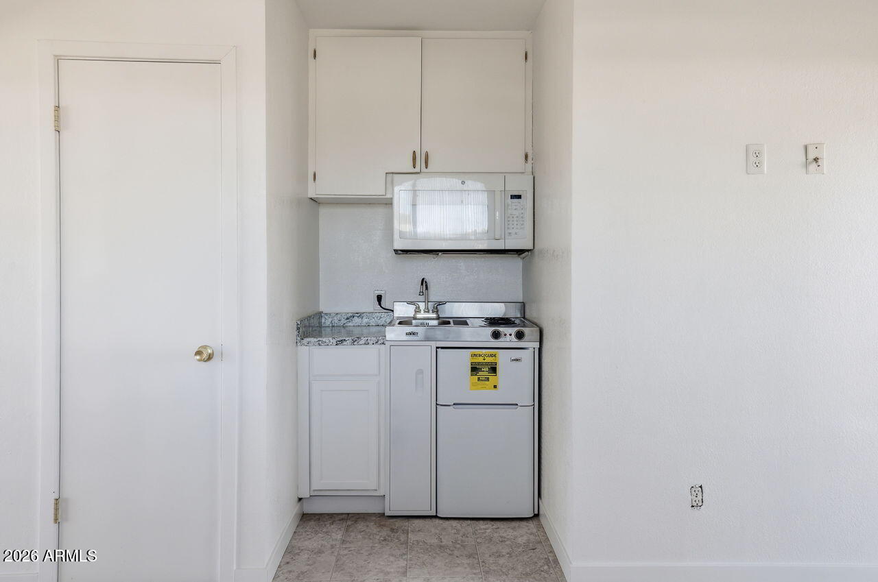SUN CITY 3 LOT 1331-1599 TRACTS 79 DEFG - Residential