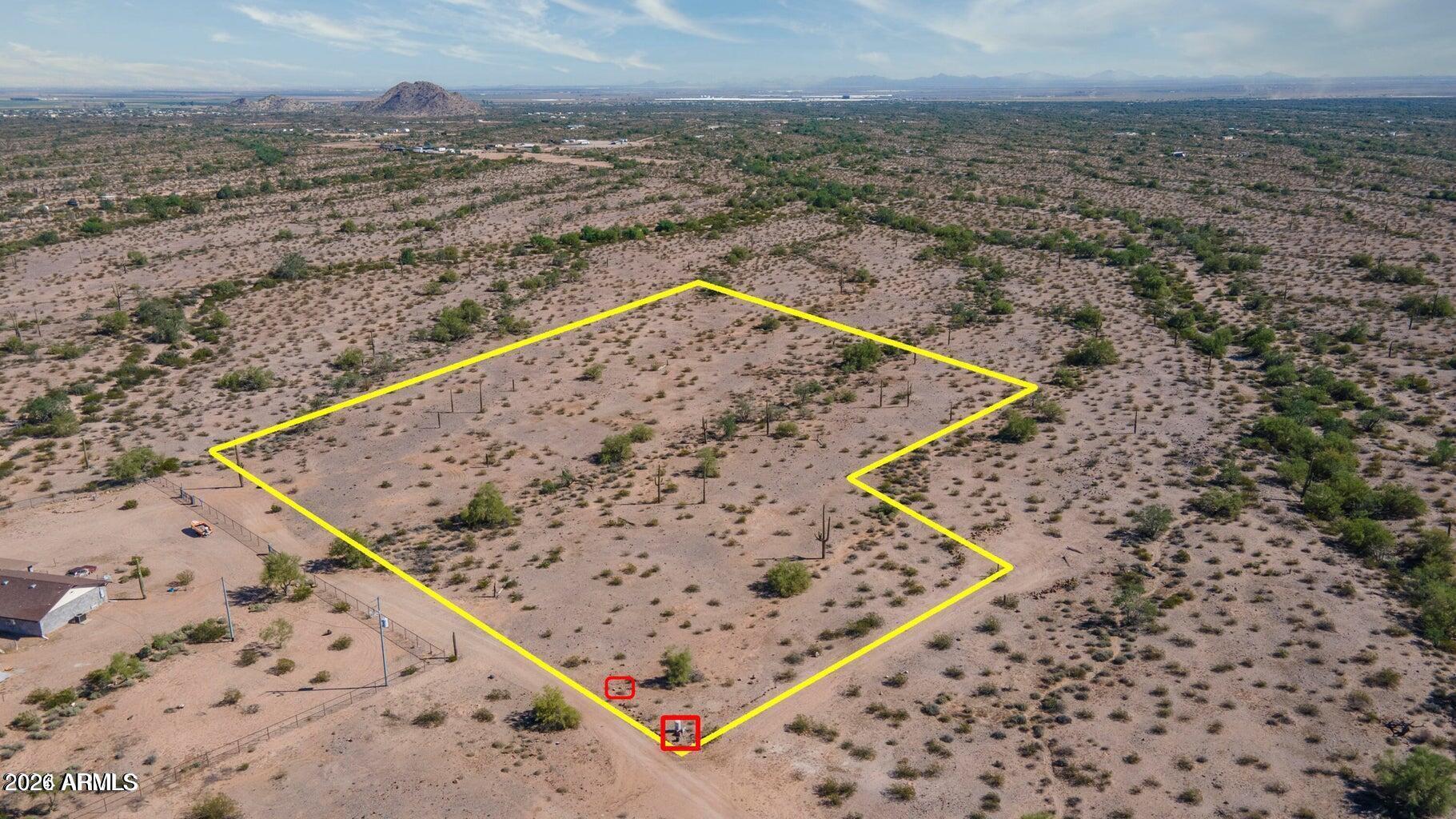Well Water & Electric - Exceptional Investment Opportunity!
Approx. 4.06 acres available, offering the flexibility to remain as one parcel or be subdivided into three separate parcels. The property includes three well connections, along with existing electric--an increasingly rare and valuable find.

Enjoy beautiful mountain views and a convenient location just 25 minutes from Maricopa and Casa Grande. Vacant land in the area is selling quickly, and properties with water and electric at this price point are hard to find.