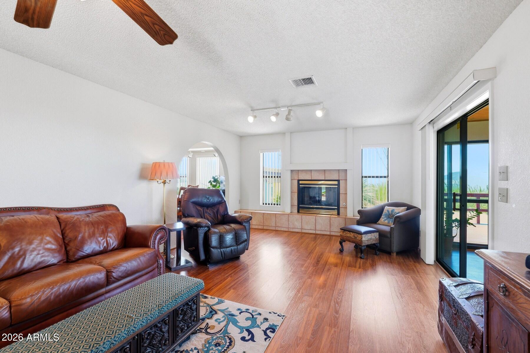 SAN JOSE ESTATES - Residential