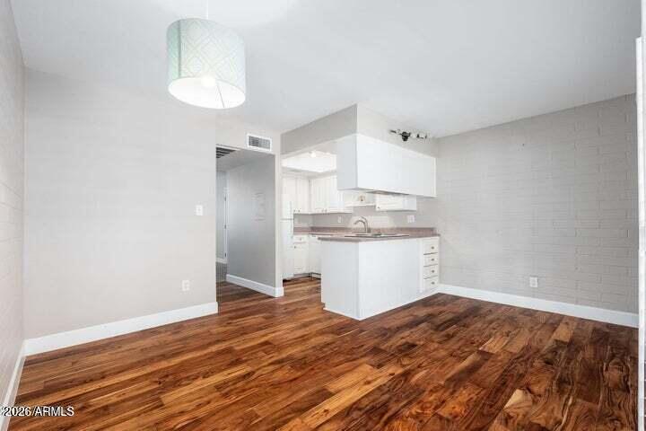 Tres Olivos - Residential Lease