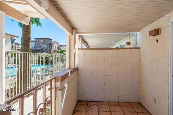 Tres Olivos - Residential Lease
