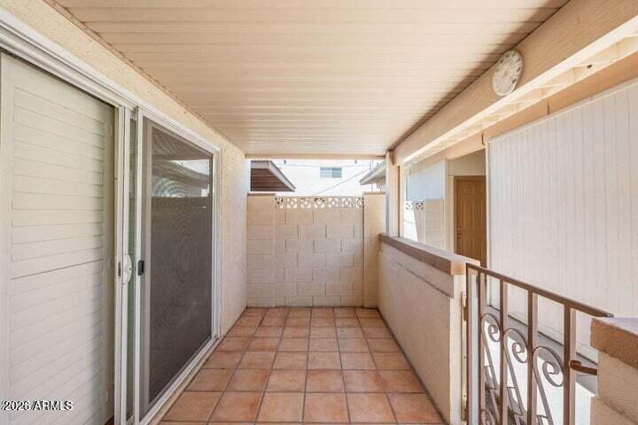 Tres Olivos - Residential Lease