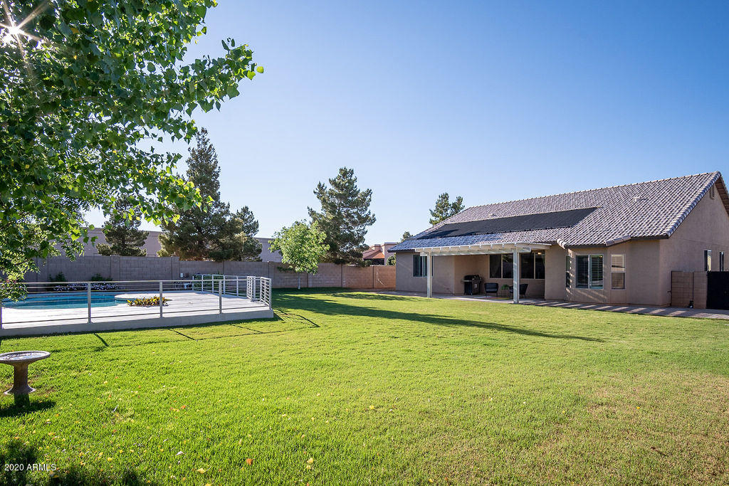 ESTATES/HOLIDAY - Residential