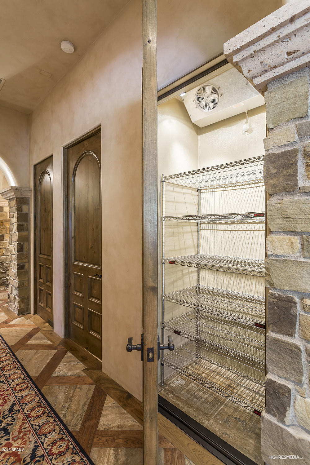 PARADISE VALLEY CUSTOM - Residential