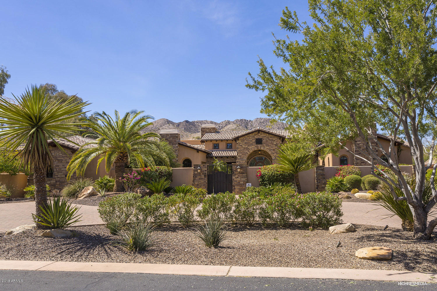 PARADISE VALLEY CUSTOM - Residential