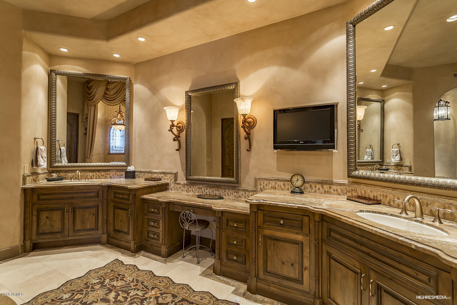 PARADISE VALLEY CUSTOM - Residential