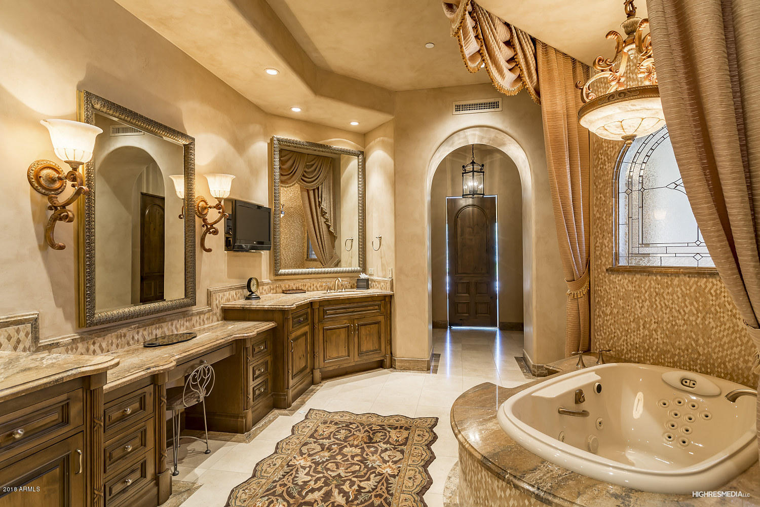 PARADISE VALLEY CUSTOM - Residential