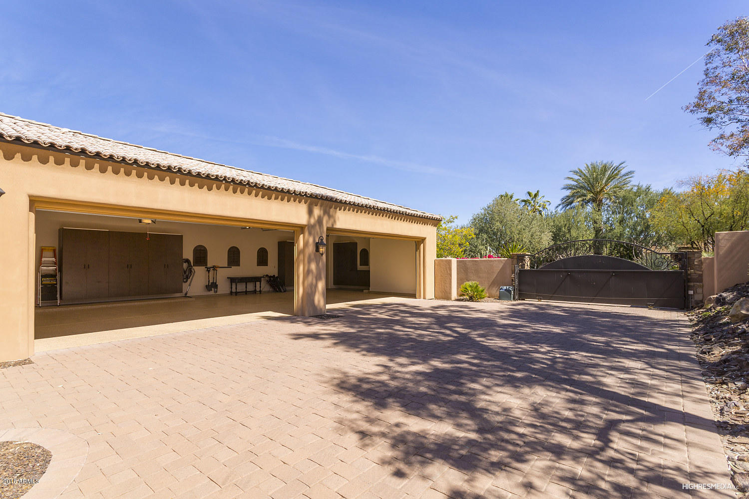 PARADISE VALLEY CUSTOM - Residential