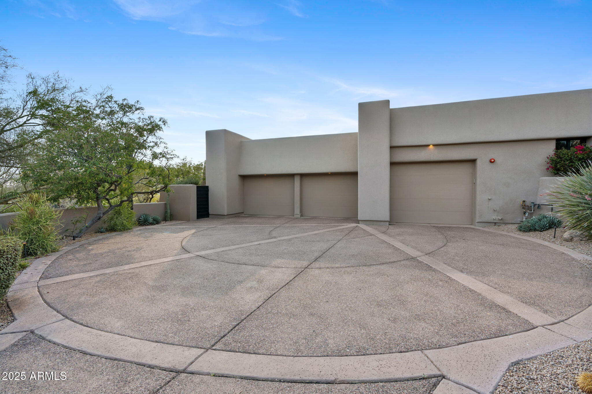 DESERT HIGHLANDS AREA A LOT 40-71 TR A PVT ST - Residential