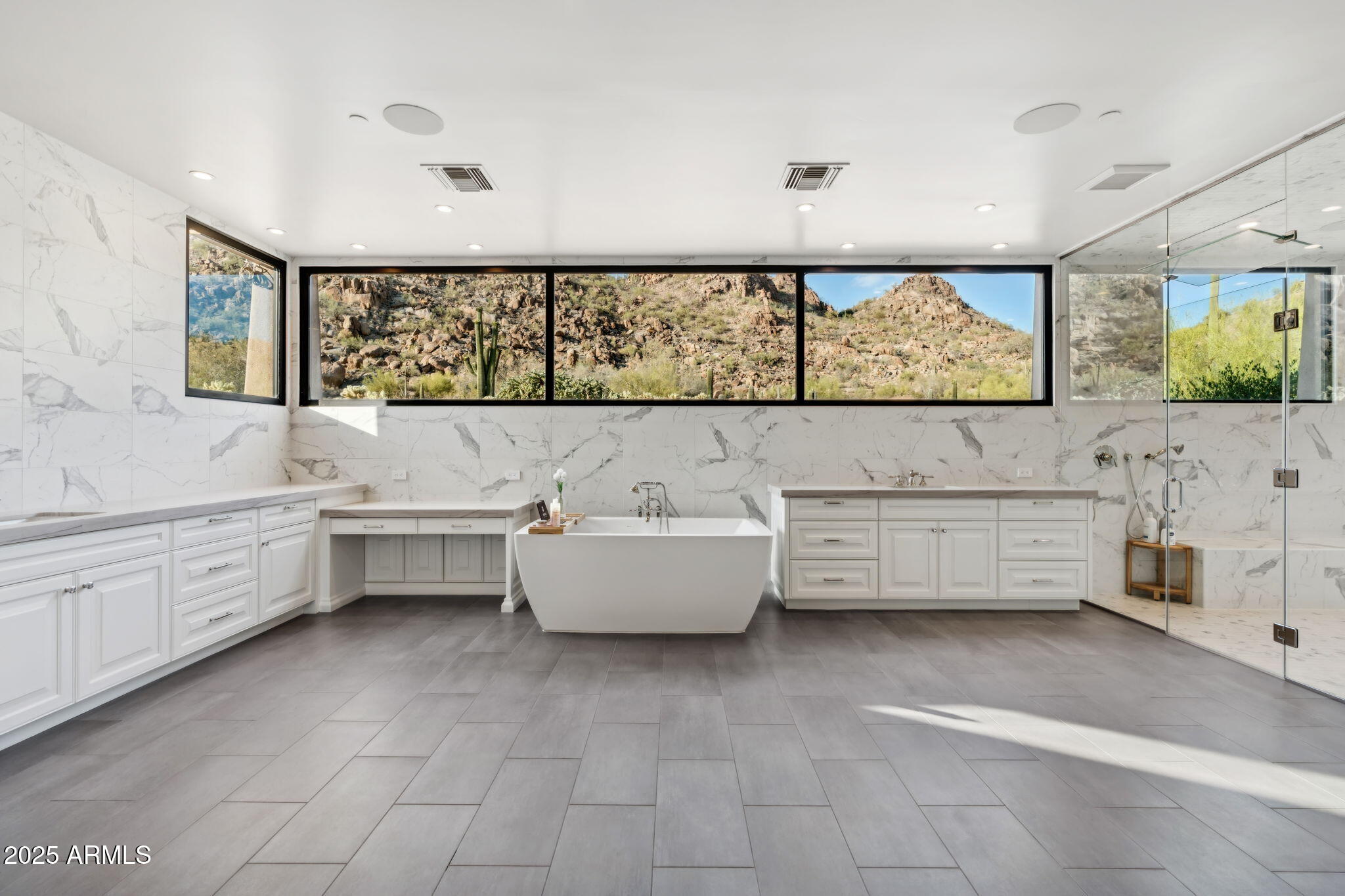 DESERT HIGHLANDS AREA A LOT 40-71 TR A PVT ST - Residential