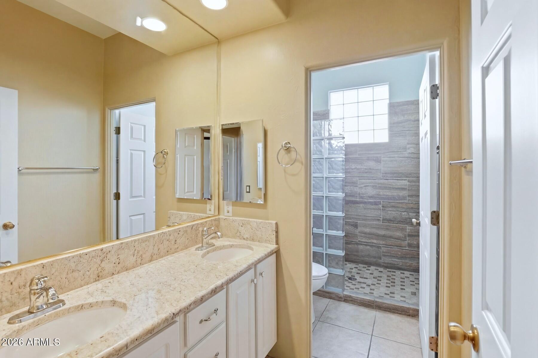 MOUNTAIN SHADOWS PHASE D - Residential