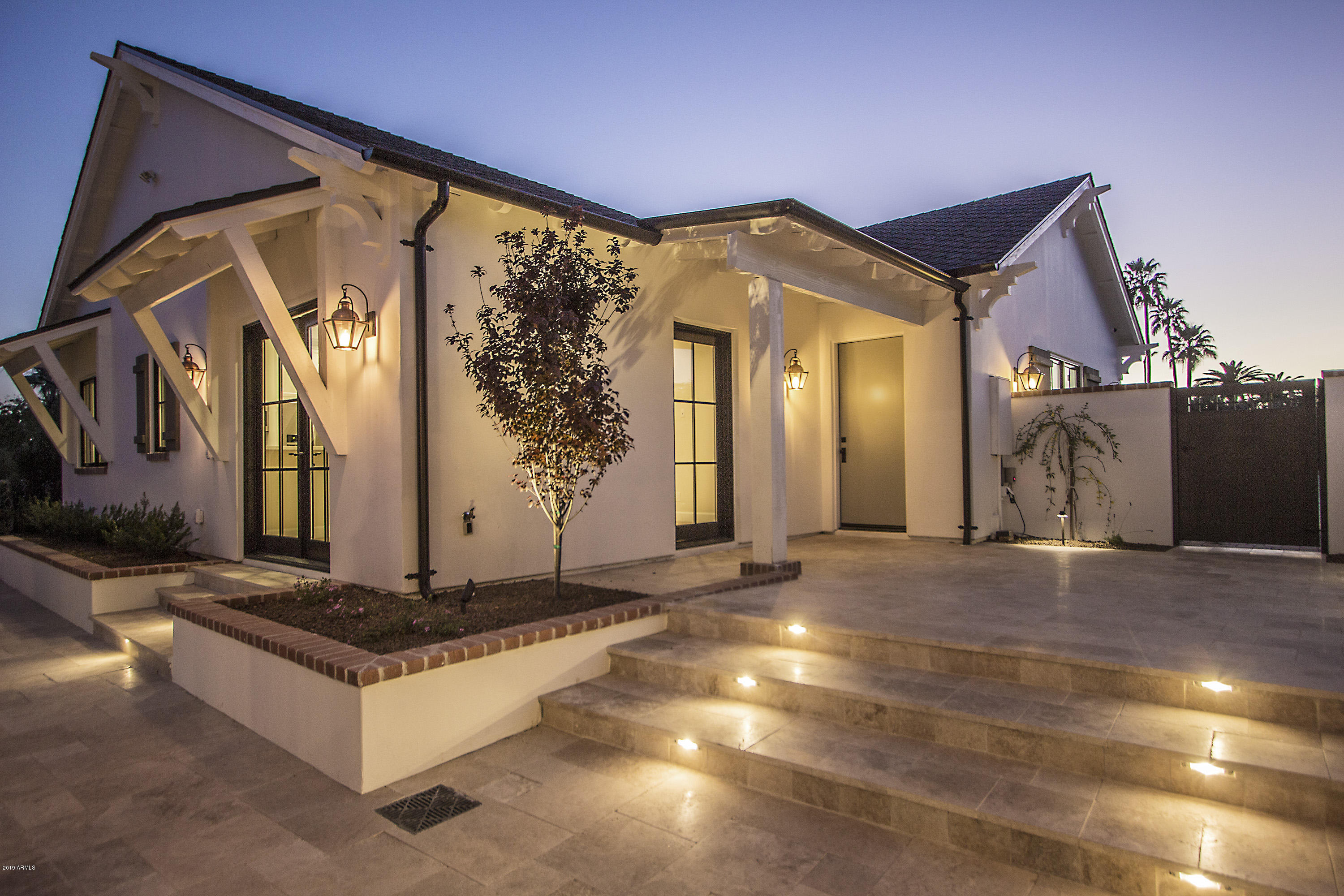 LOS VECINOS - Residential