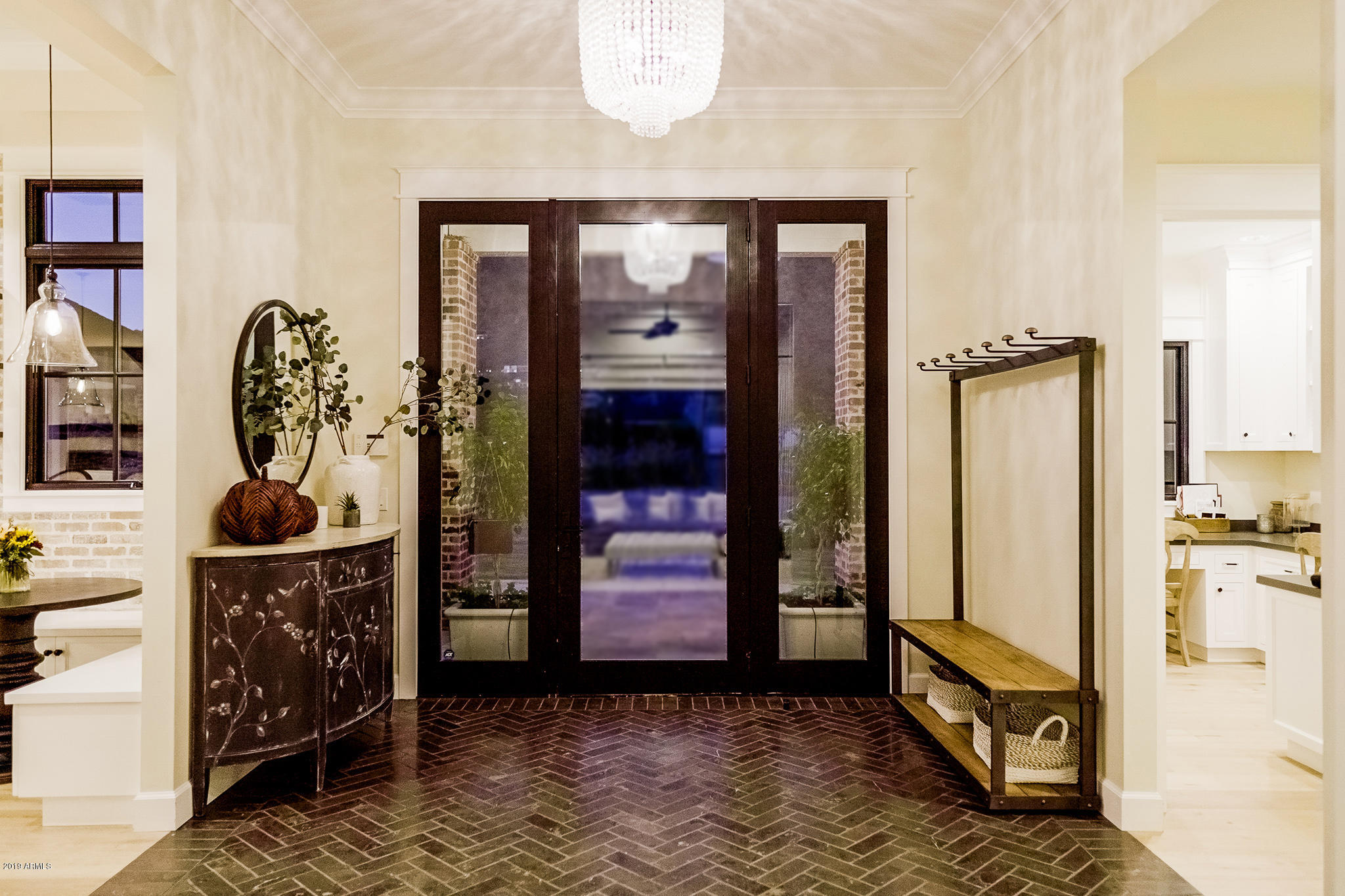 LOS VECINOS - Residential