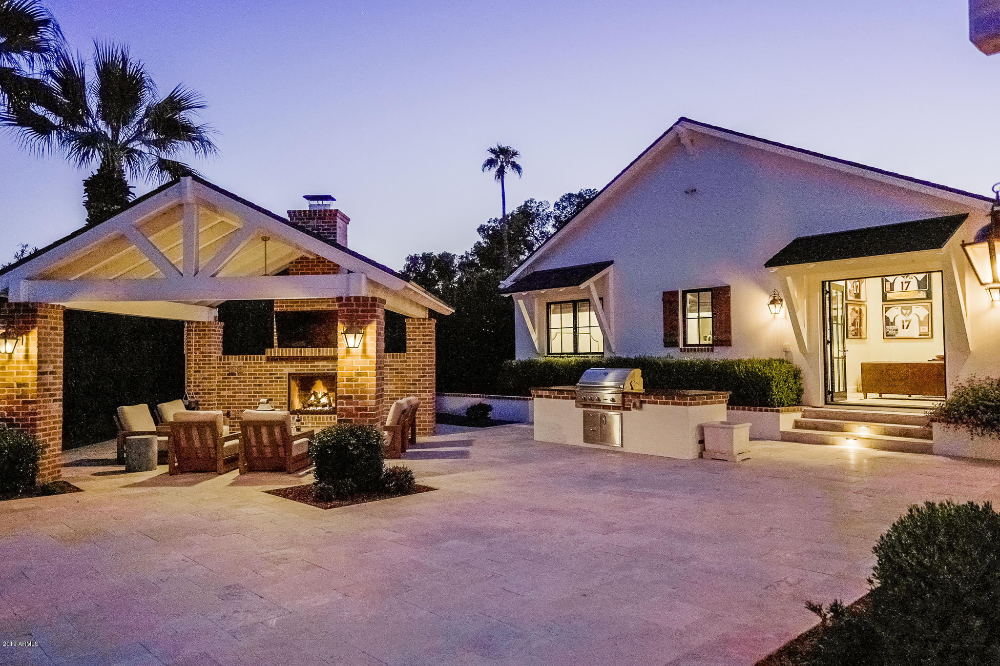 LOS VECINOS - Residential