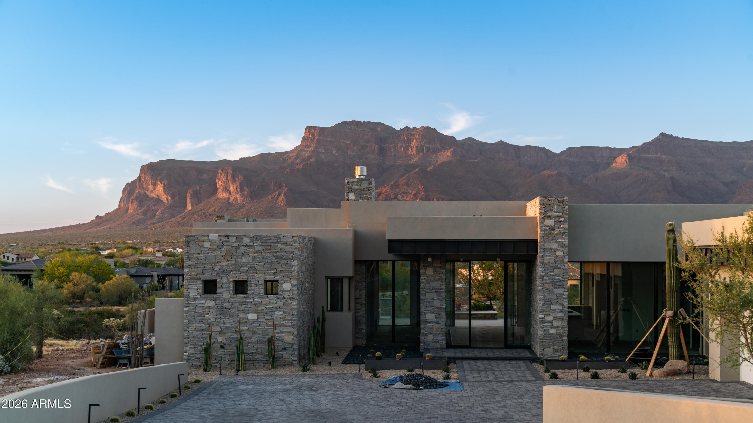 EL MIRADOR AT SUPERSTITION MOUNTAIN - Residential