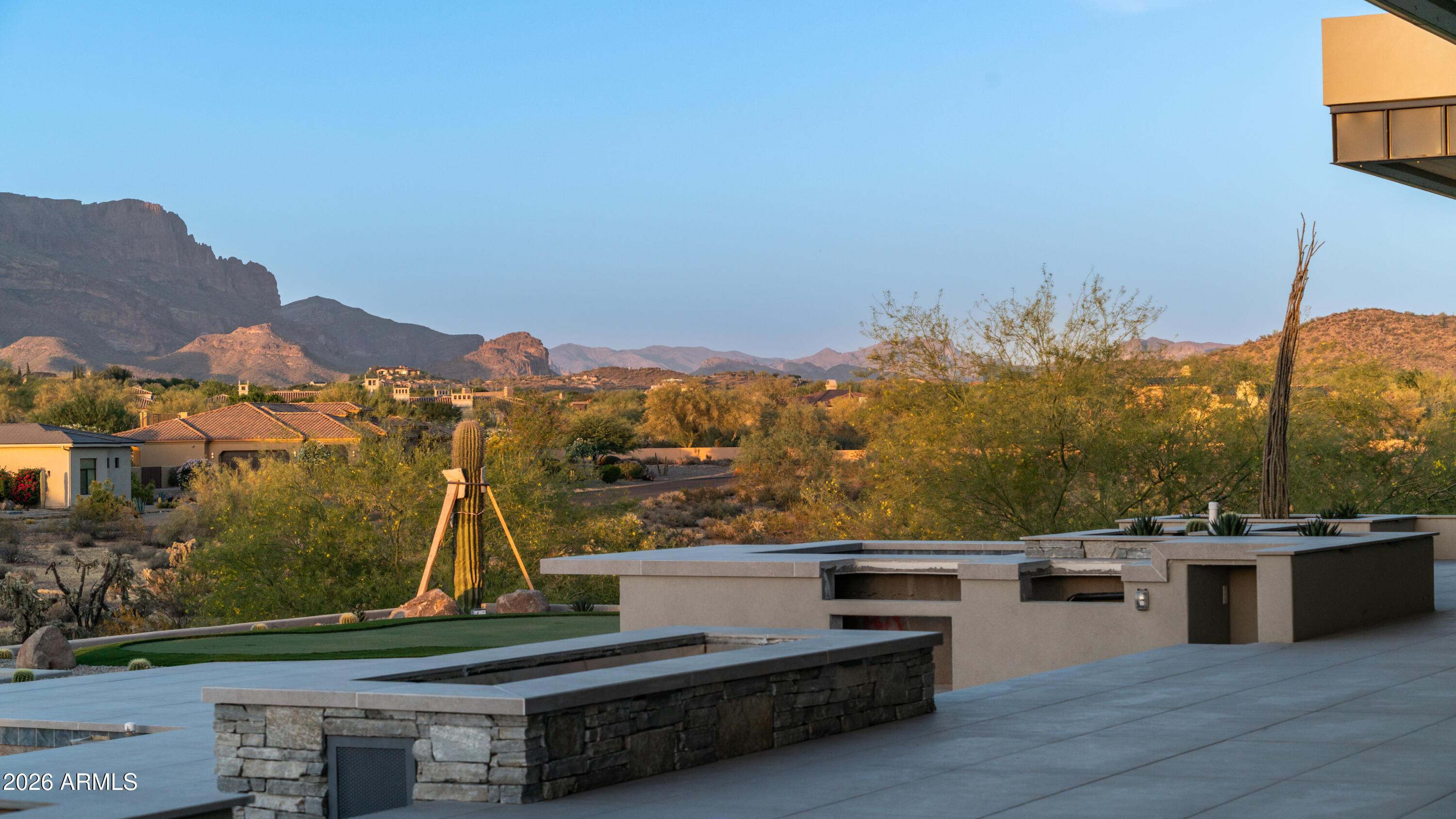 EL MIRADOR AT SUPERSTITION MOUNTAIN - Residential