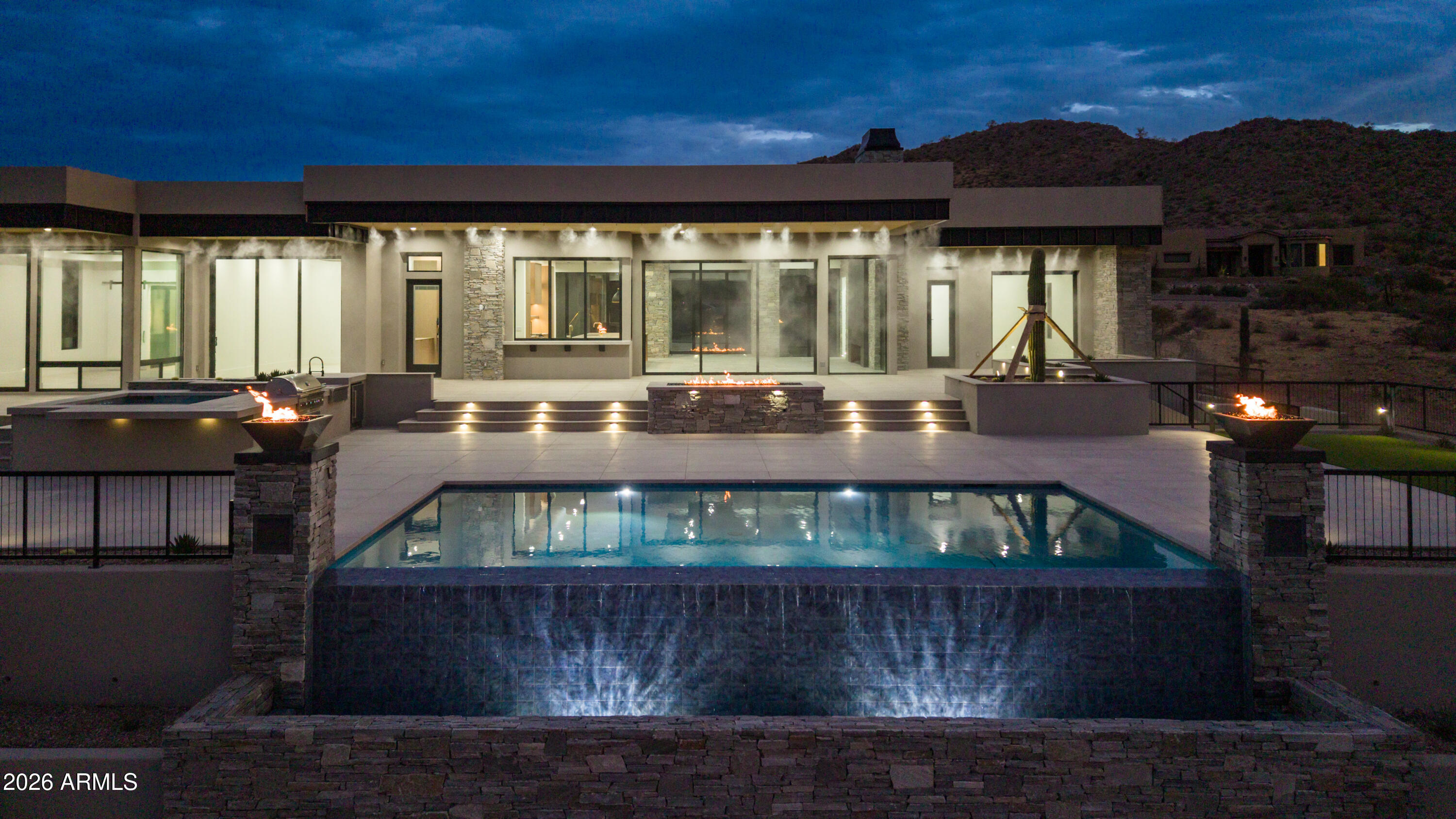 EL MIRADOR AT SUPERSTITION MOUNTAIN - Residential