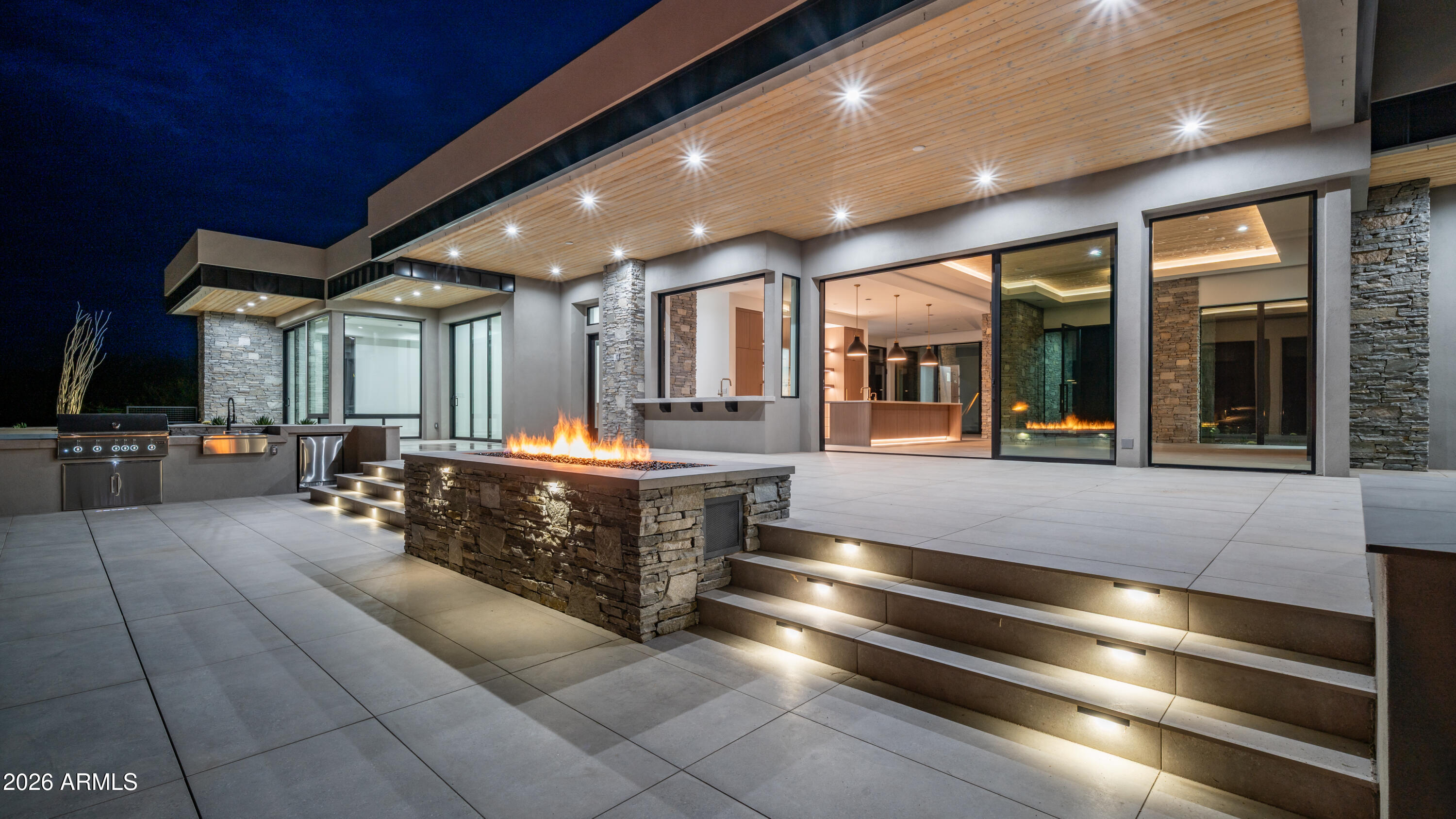 EL MIRADOR AT SUPERSTITION MOUNTAIN - Residential