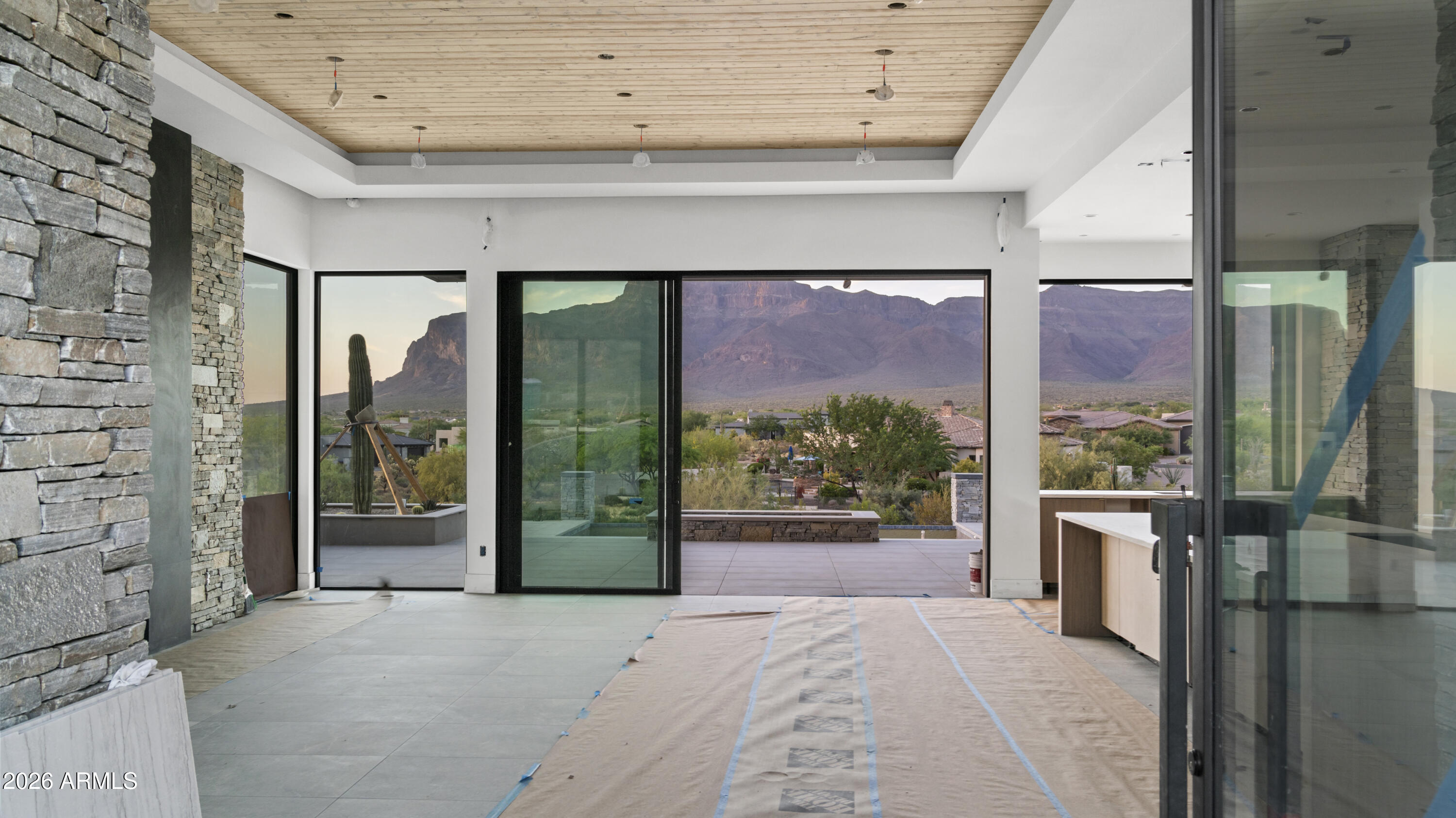 EL MIRADOR AT SUPERSTITION MOUNTAIN - Residential
