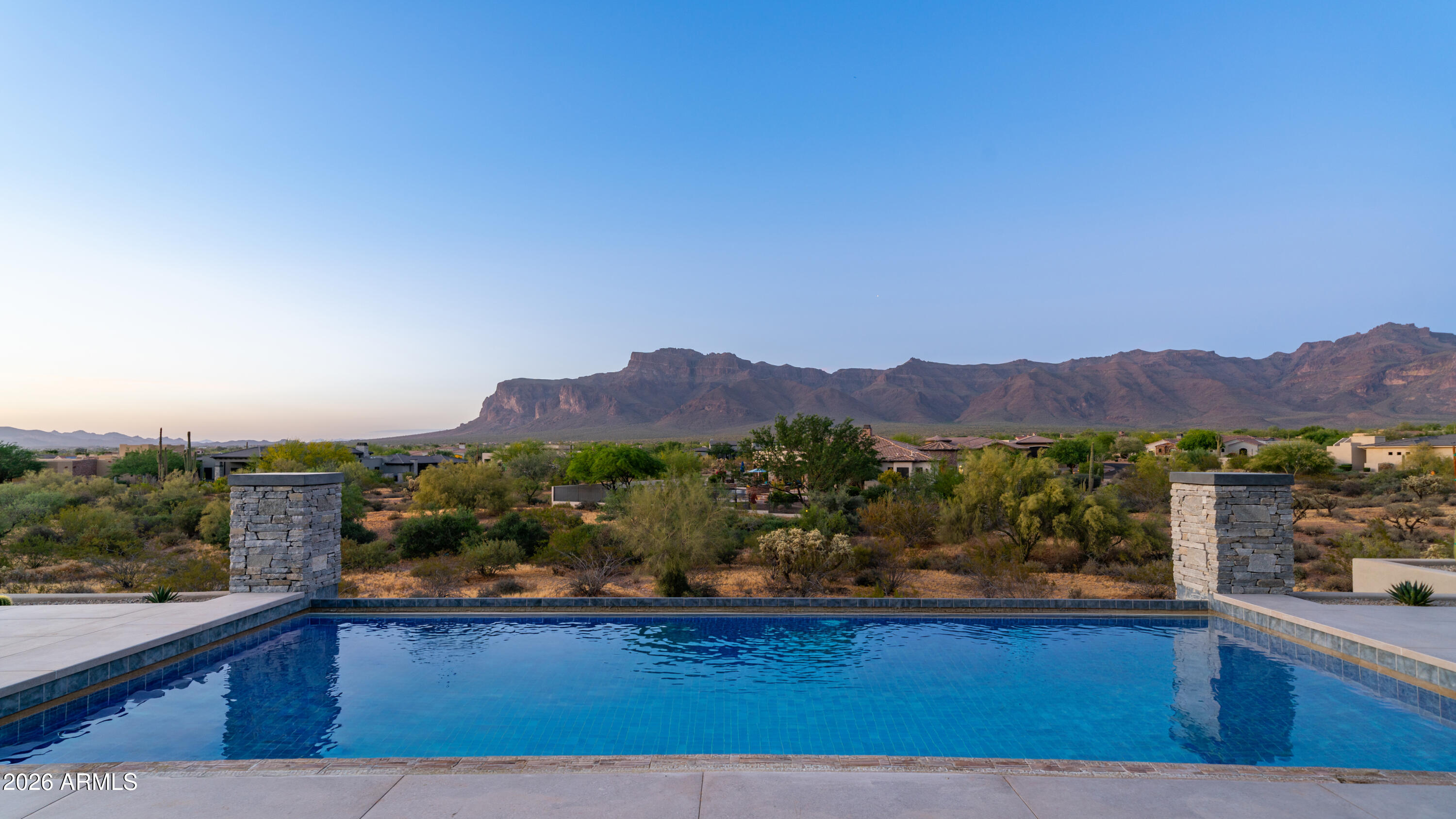 EL MIRADOR AT SUPERSTITION MOUNTAIN - Residential