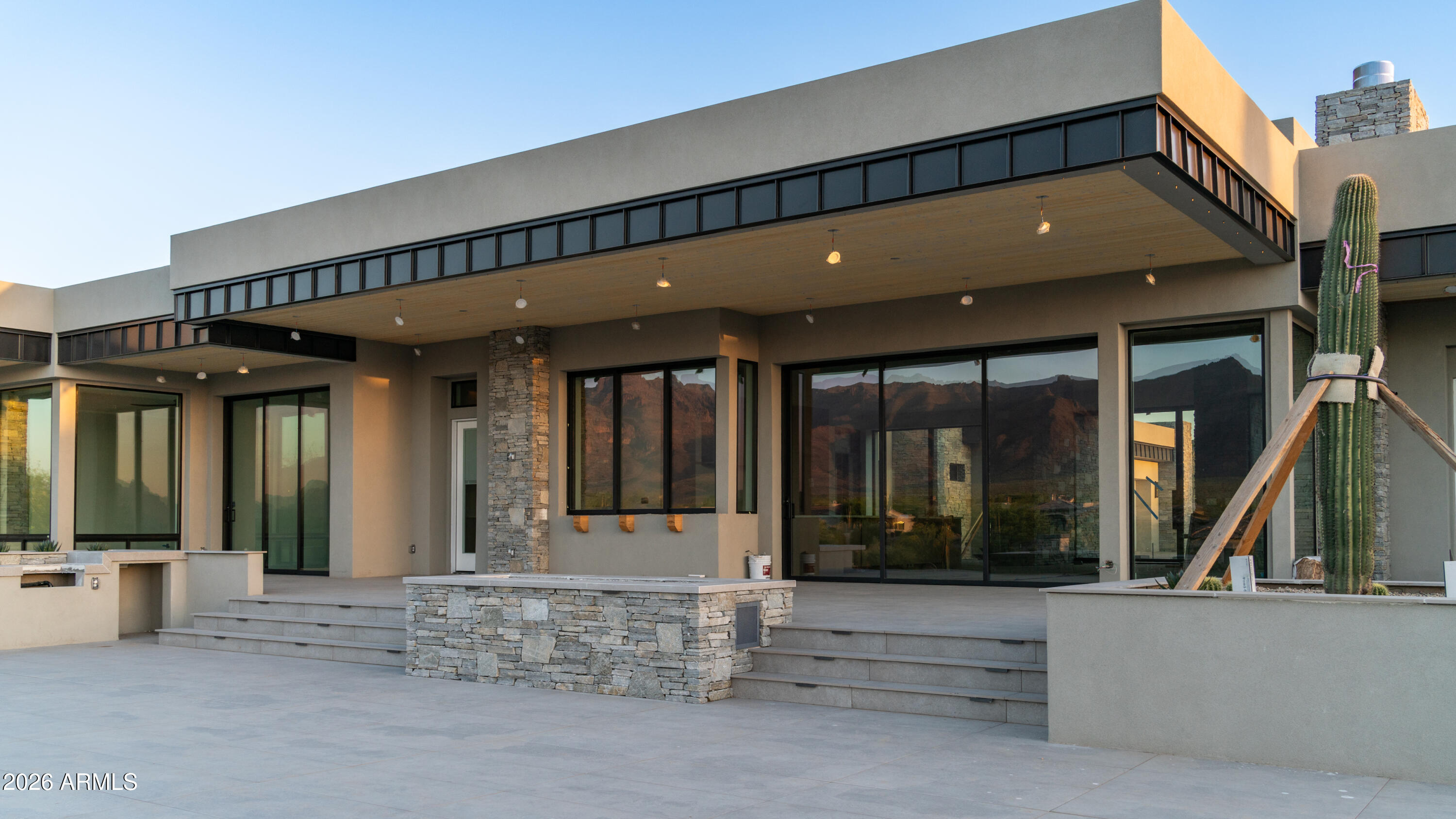 EL MIRADOR AT SUPERSTITION MOUNTAIN - Residential