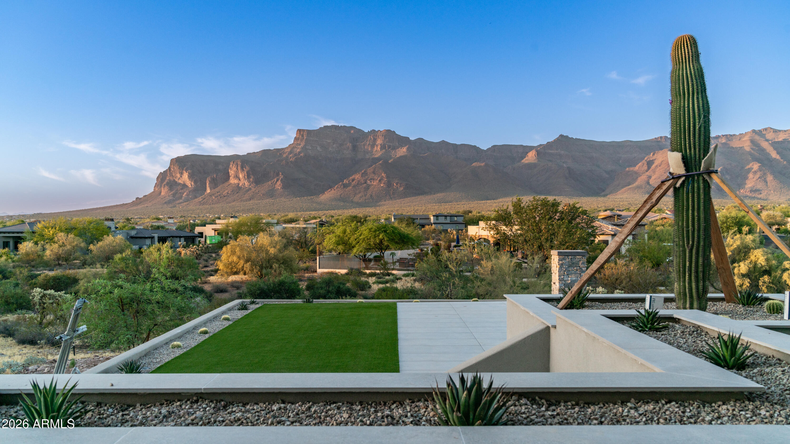 EL MIRADOR AT SUPERSTITION MOUNTAIN - Residential