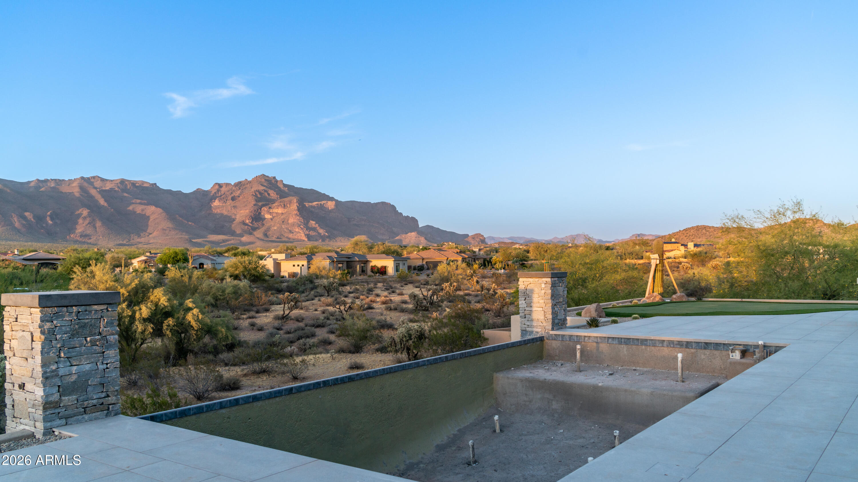 EL MIRADOR AT SUPERSTITION MOUNTAIN - Residential