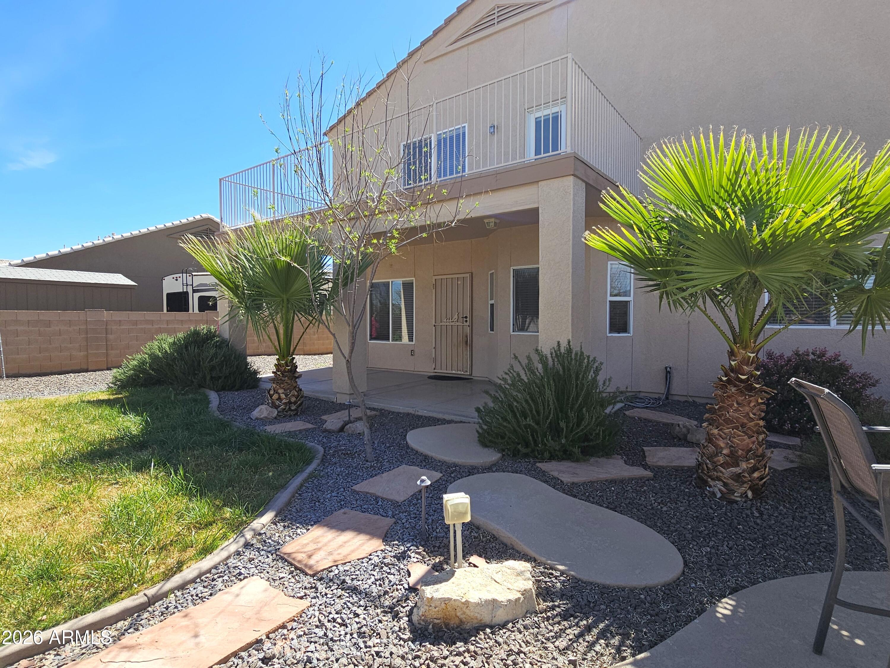 CASAS ADOBE - Residential