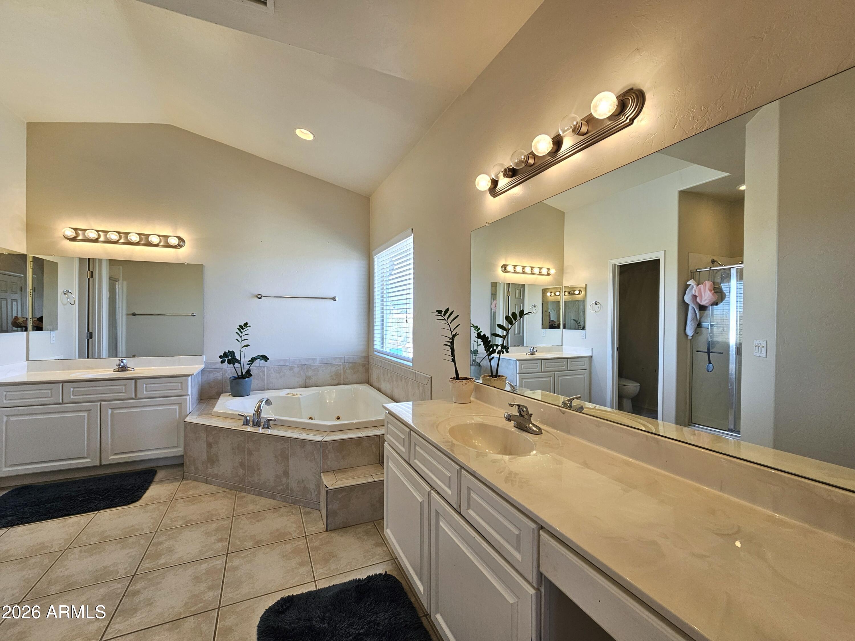 CASAS ADOBE - Residential