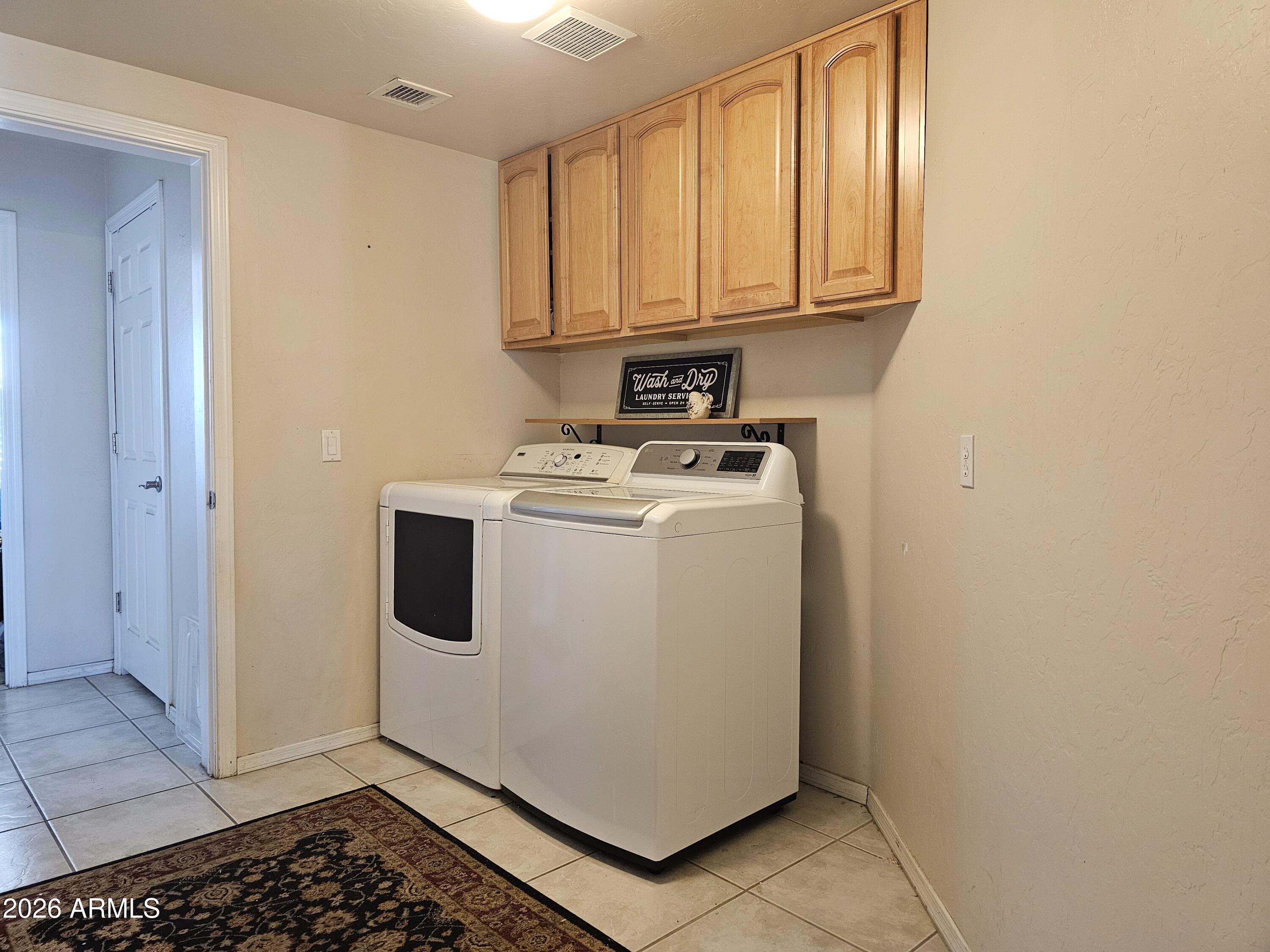 CASAS ADOBE - Residential