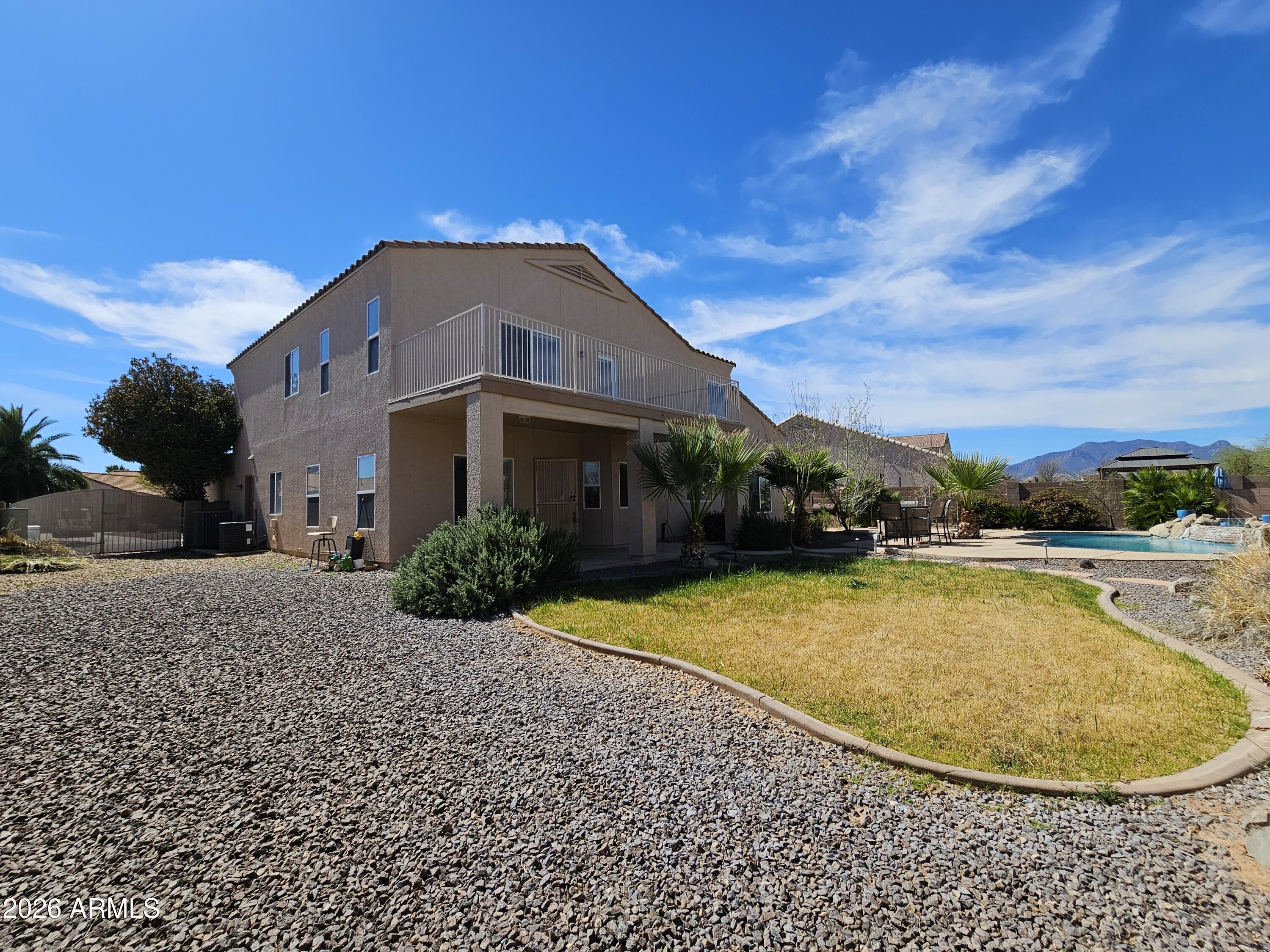 CASAS ADOBE - Residential
