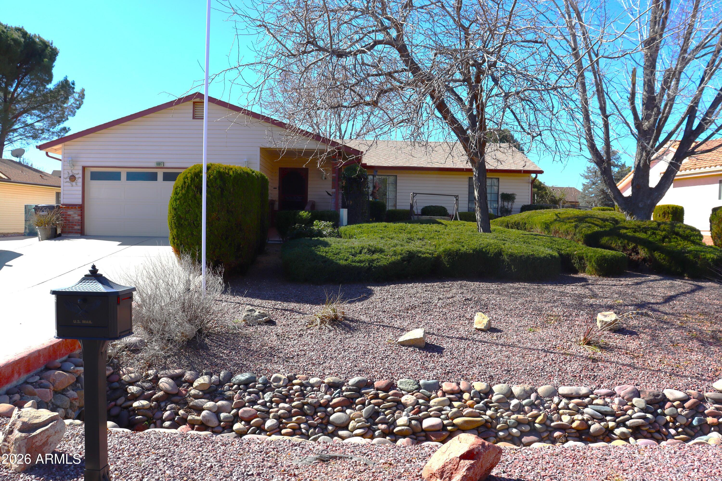 MANY FEATURES RECENTLY UPGRADED INCLUDING FLOORS, BATH; AARIZONA ROOM WITH WOOD STOVE;AND MOTORIZED WINDOW COVERINGS; COVERED PATIO, RV HOOK-UP AND PARKING.. GOLF, POOL, GYM, AND ADDITIONAL AMENITIES AVAILABLE BY SEPERATE MEMBERSHIPS