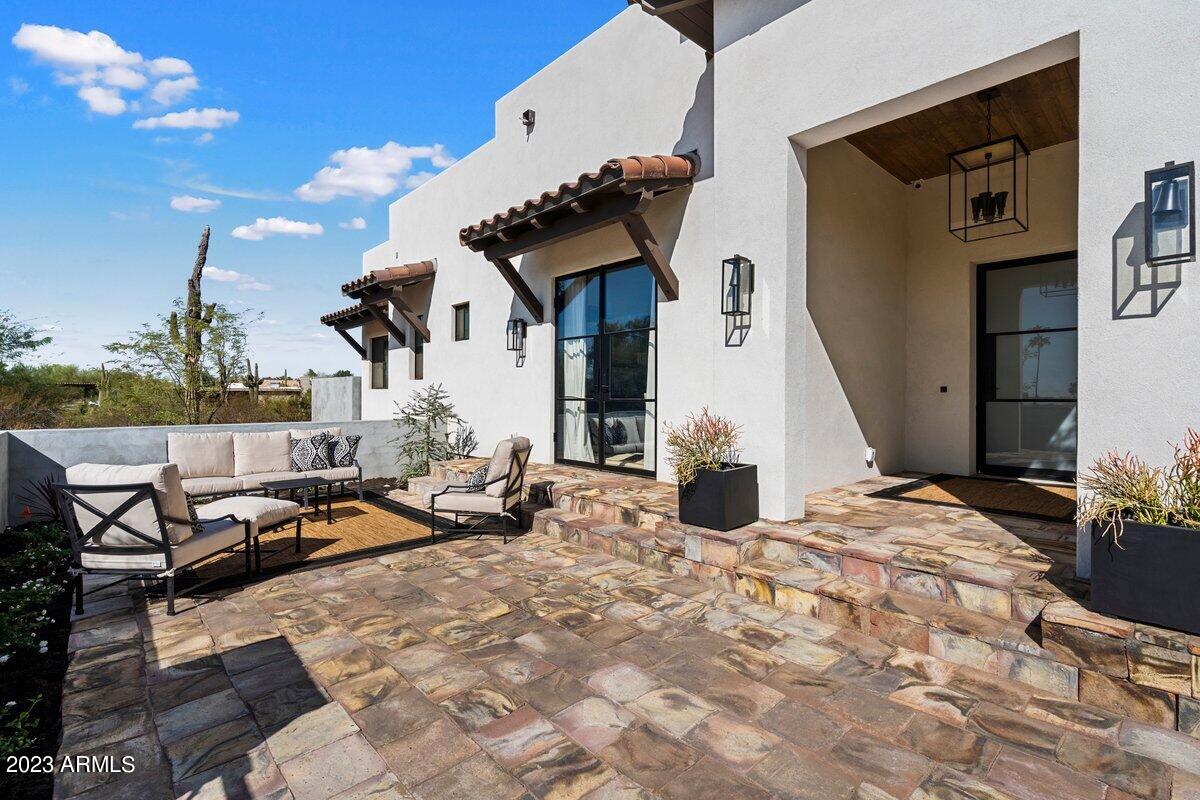 PARADISE HEIGHTS - Residential