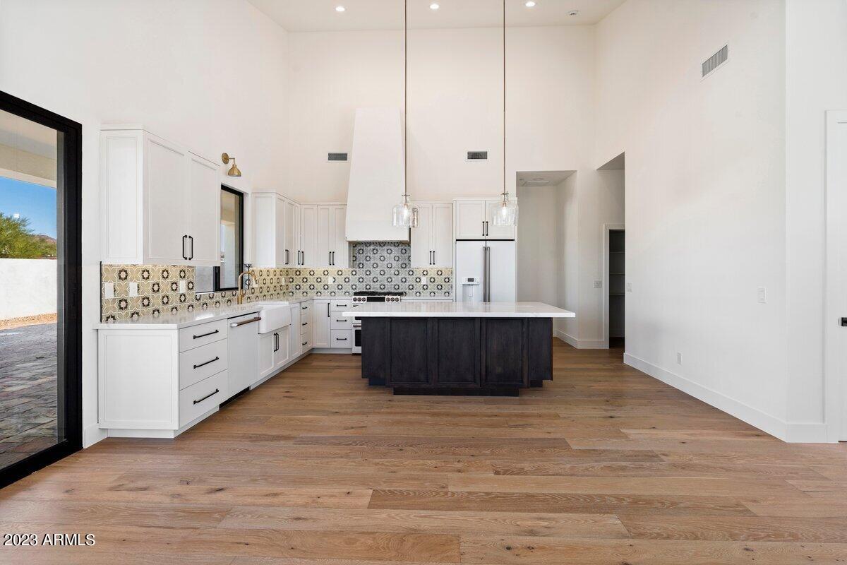 PARADISE HEIGHTS - Residential