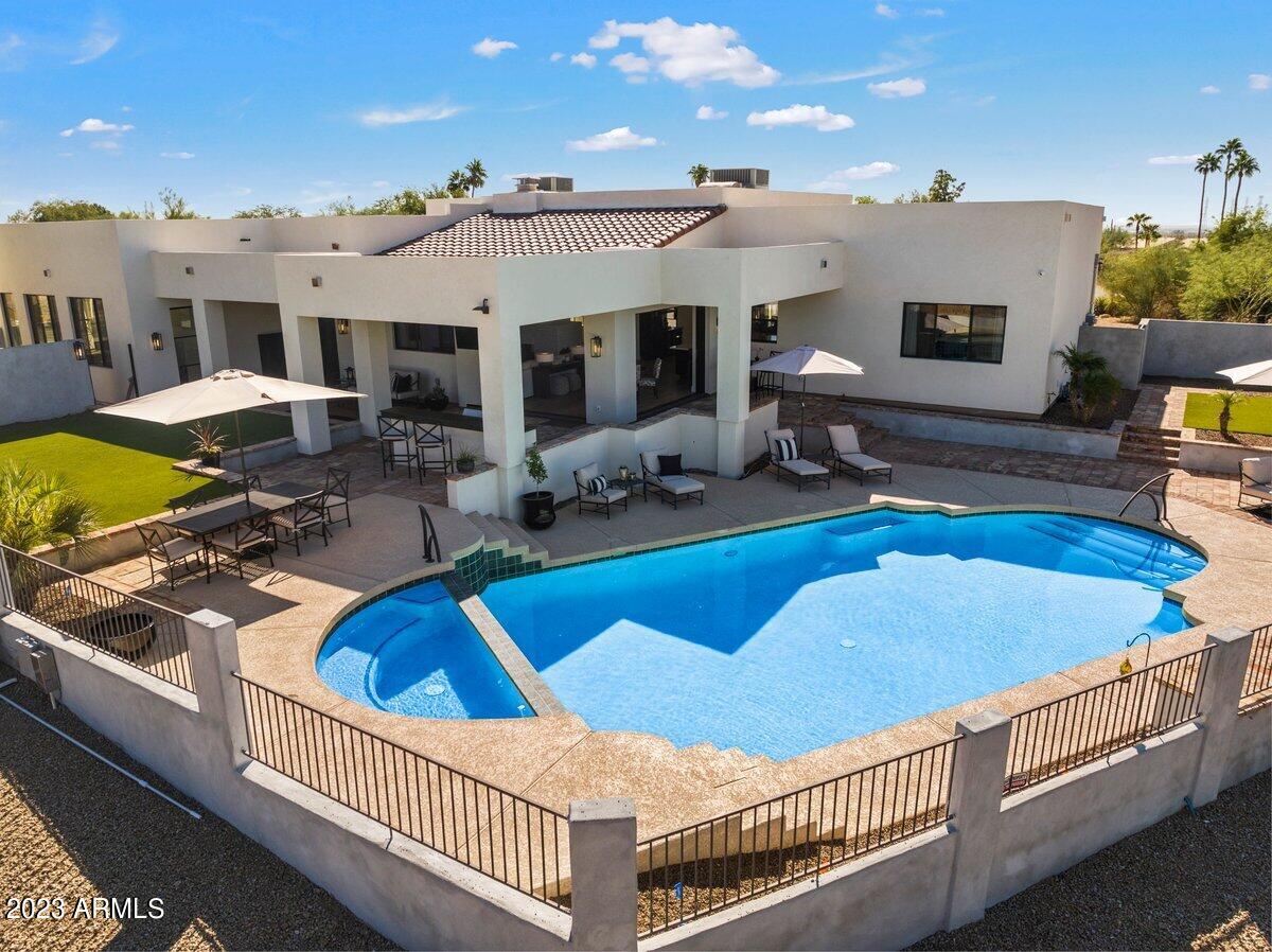 PARADISE HEIGHTS - Residential