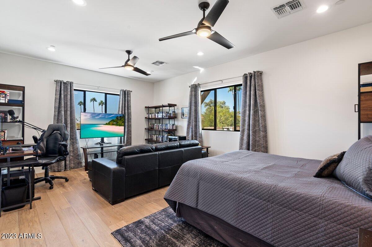 PARADISE HEIGHTS - Residential