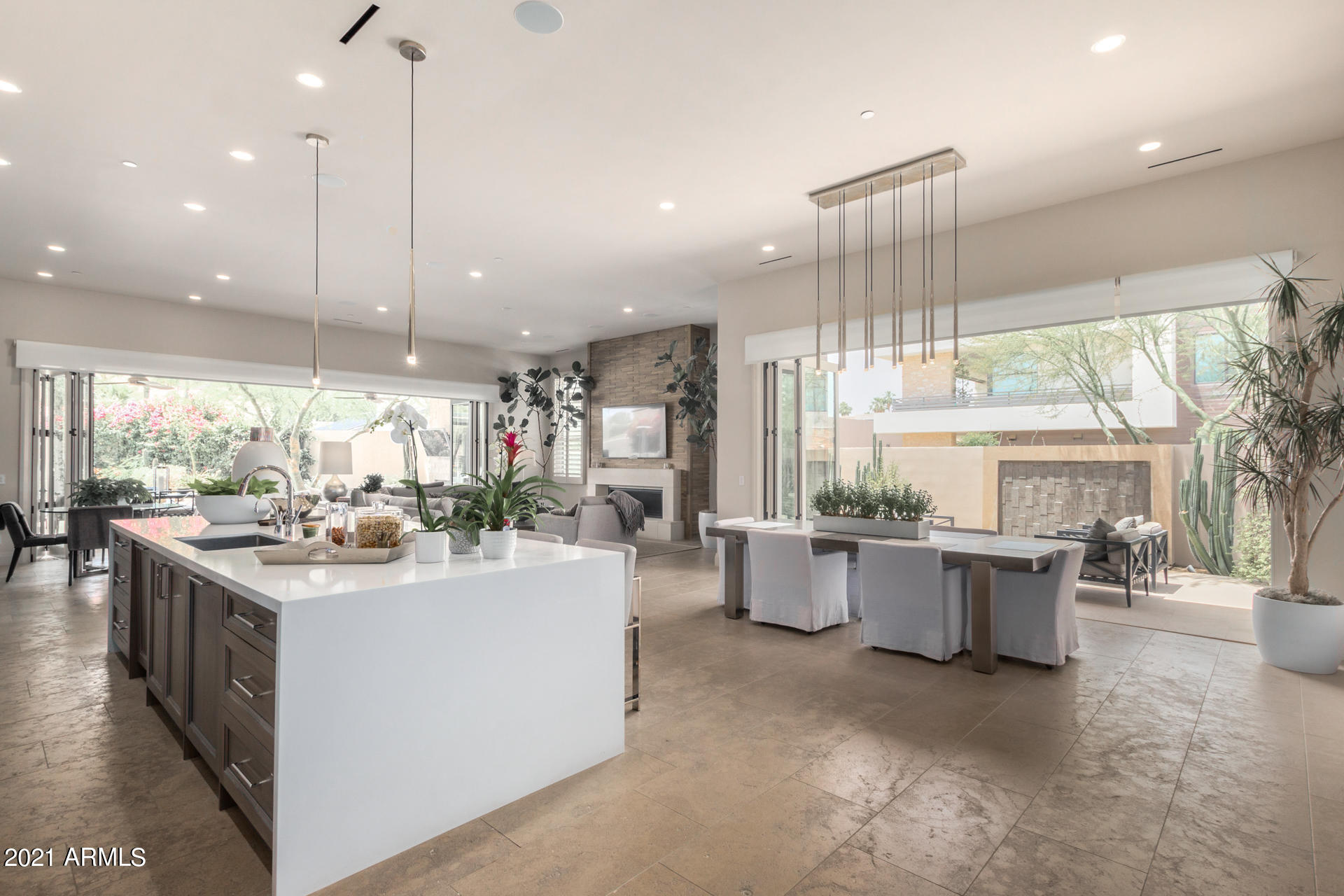VILLAS AT MOUNTAIN SHADOWS 2 AMD - Residential