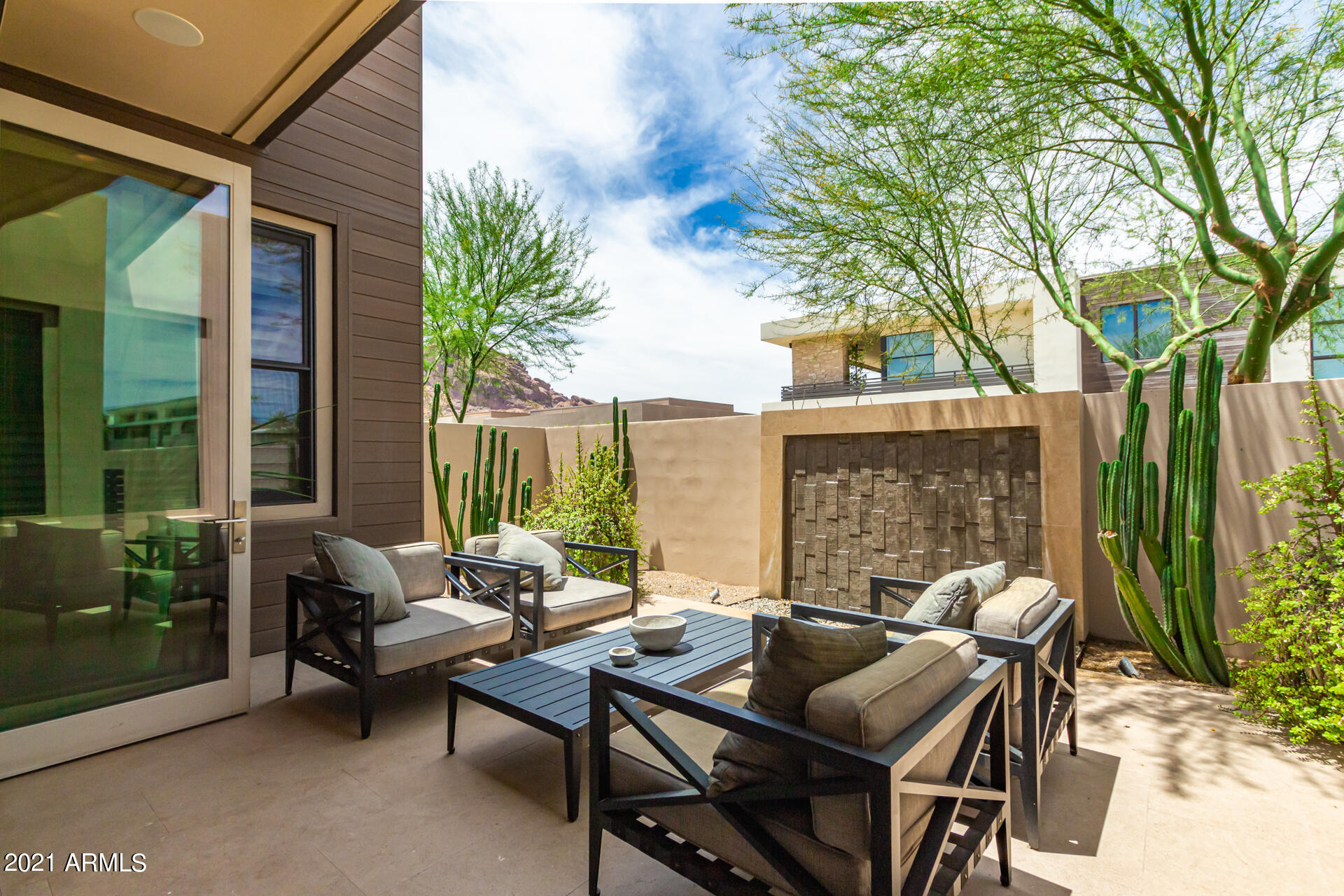 VILLAS AT MOUNTAIN SHADOWS 2 AMD - Residential