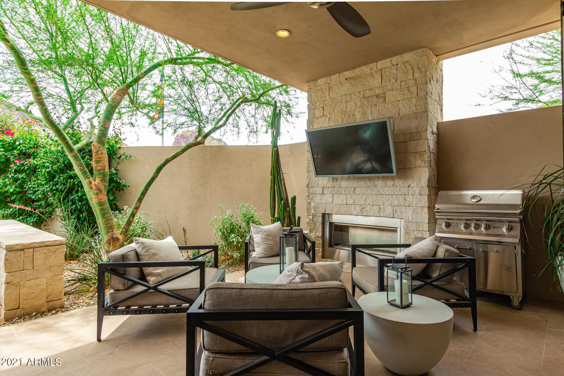 VILLAS AT MOUNTAIN SHADOWS 2 AMD - Residential