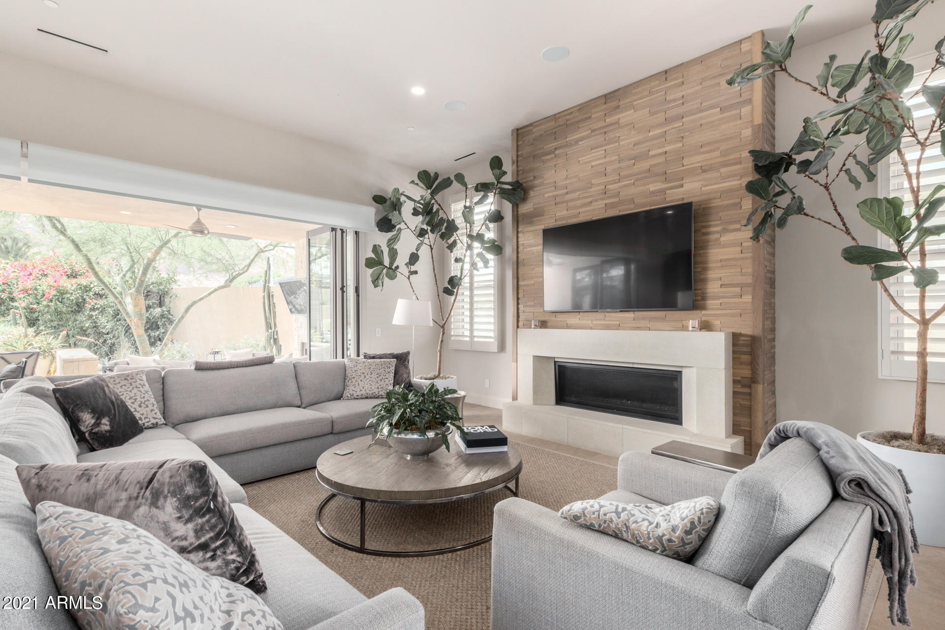 VILLAS AT MOUNTAIN SHADOWS 2 AMD - Residential